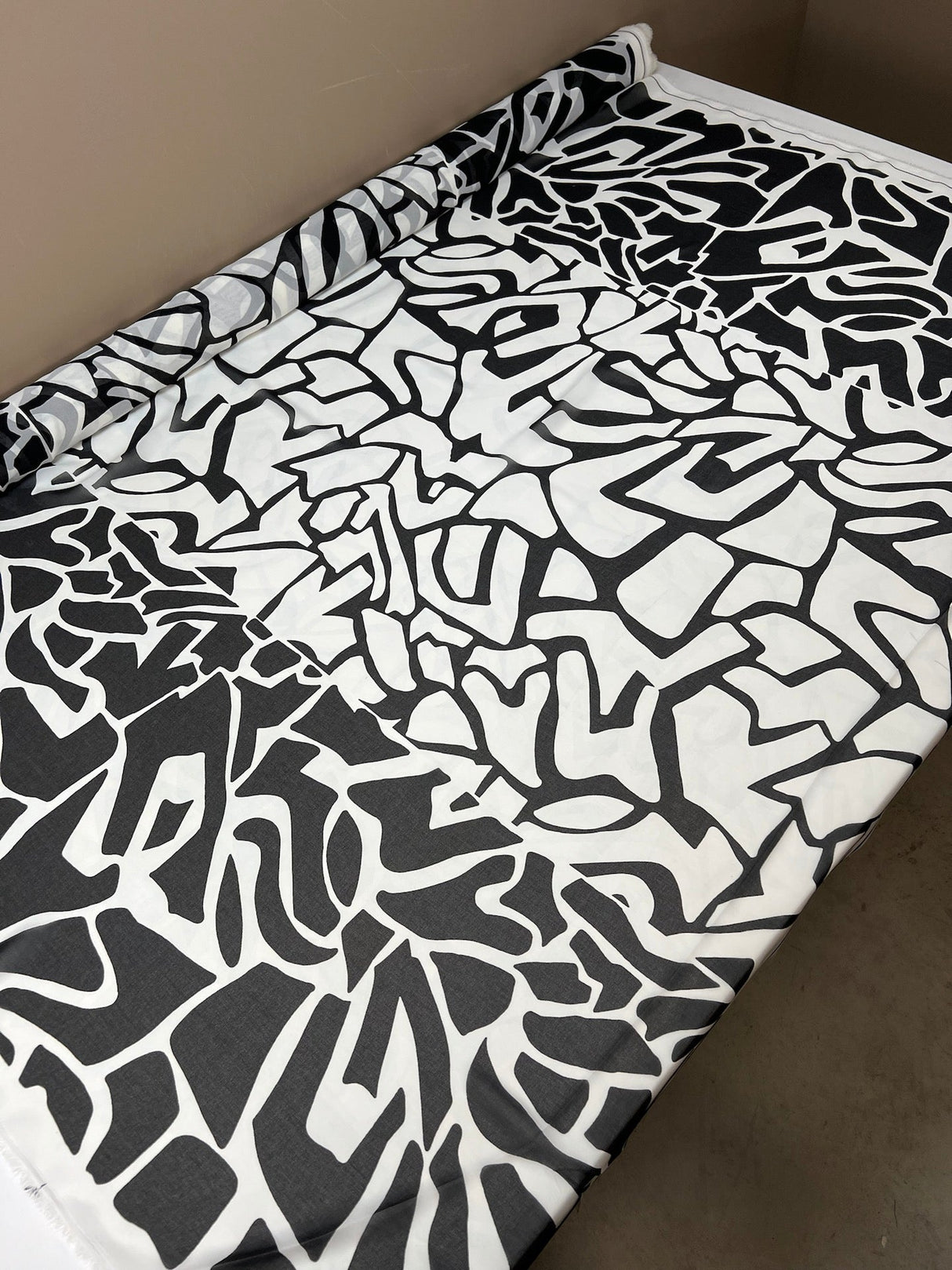 Polyester Chiffon Printed Black White