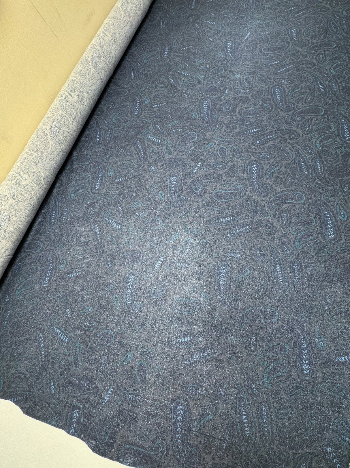 Cotton Stretch Knitted Fabric in Gray Blue Print