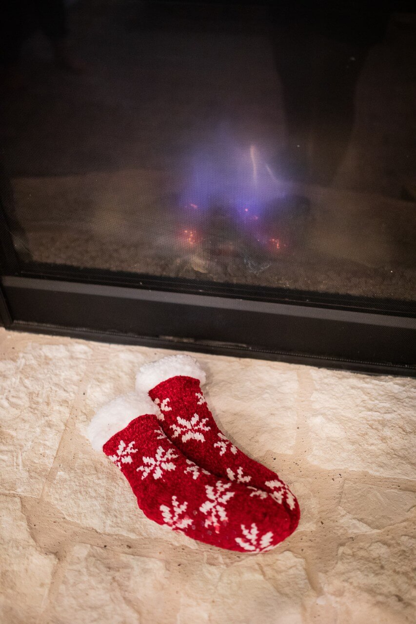Red Chenille Snowflake Thermal Slipper Socks w/ Non-Slip Grippers