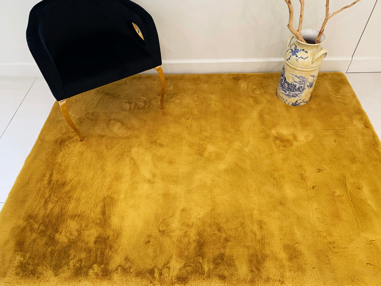 Soft Touch Faux Rabbit Chinchilla Feel Polyester Fabric - Solid Colors, 1" Pile Height (1 Rug)