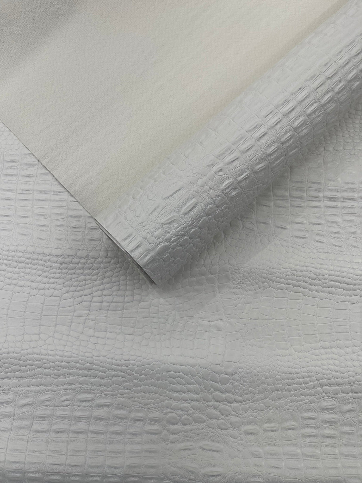 Crocodile Marine Vinyl Faux Leather Fabric - Two Tone Skin Texture, 54" Width (1 Yard)