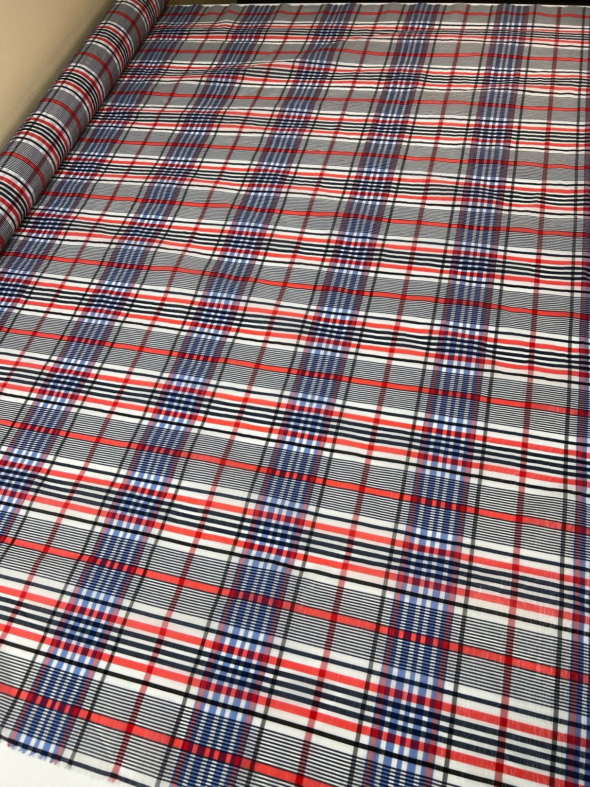 Polyester Blend Crinkled Checked Woven