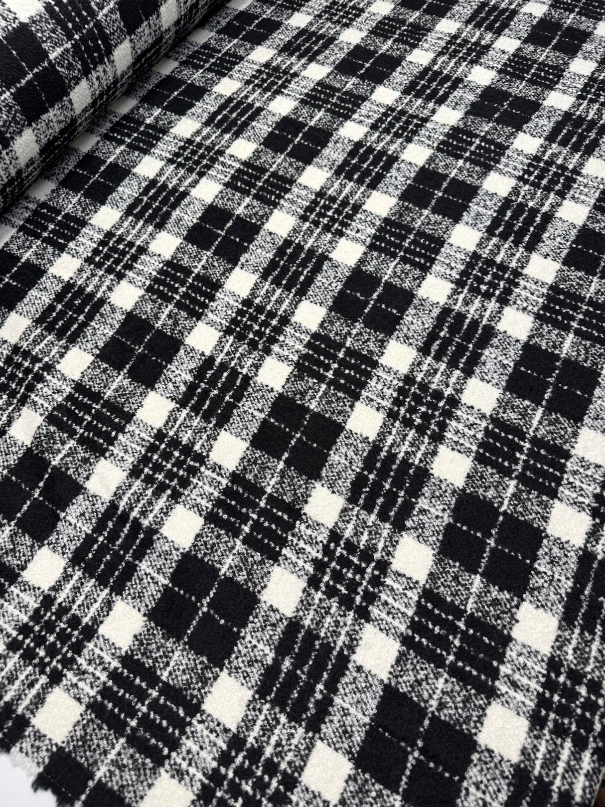 Wool Blend Tweed Bouclé Black White