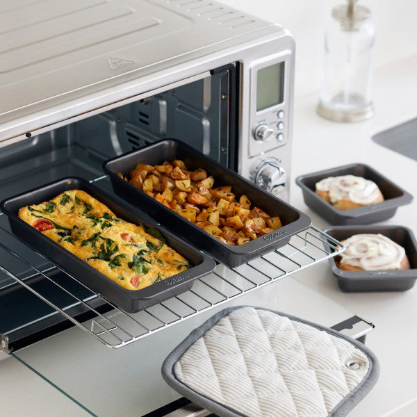 Wilton Perfect Results Square and Oblong Premium Non-Stick Baking Pan Set, 4-Piece