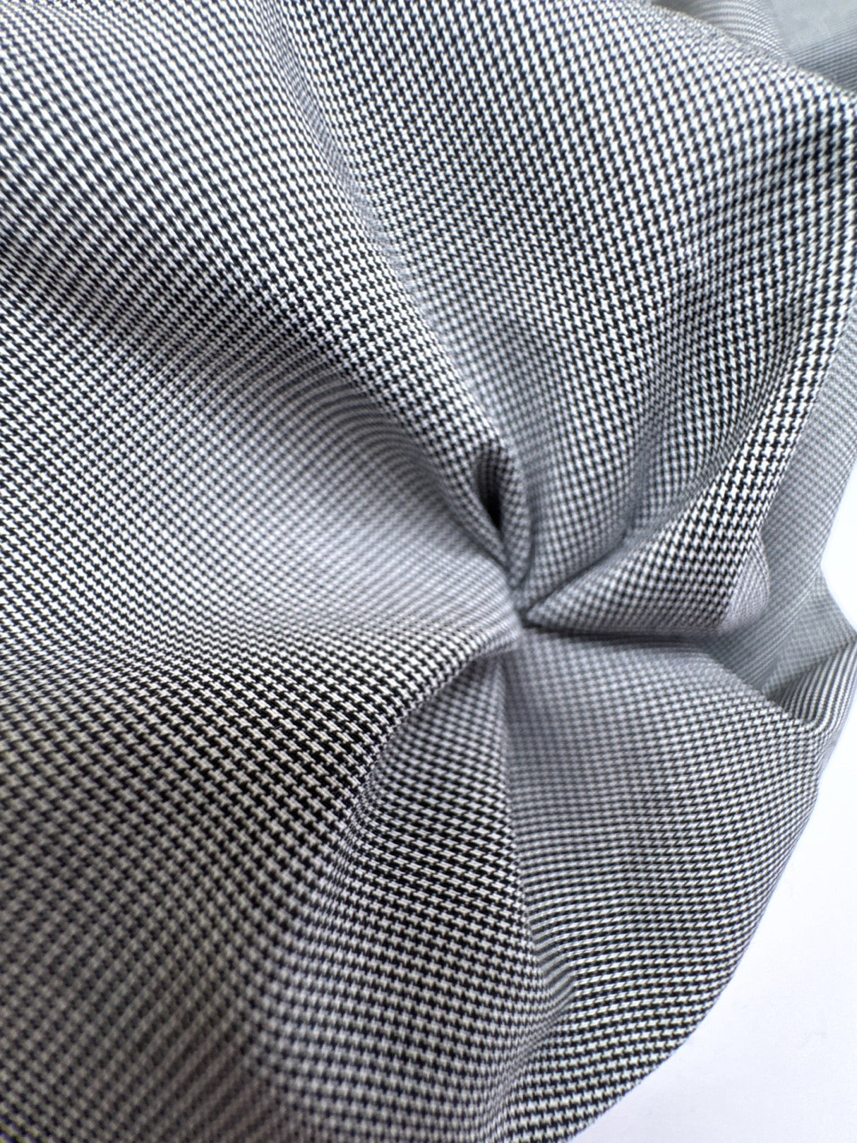 Cotton Blend Houndstooth Woven White Gray