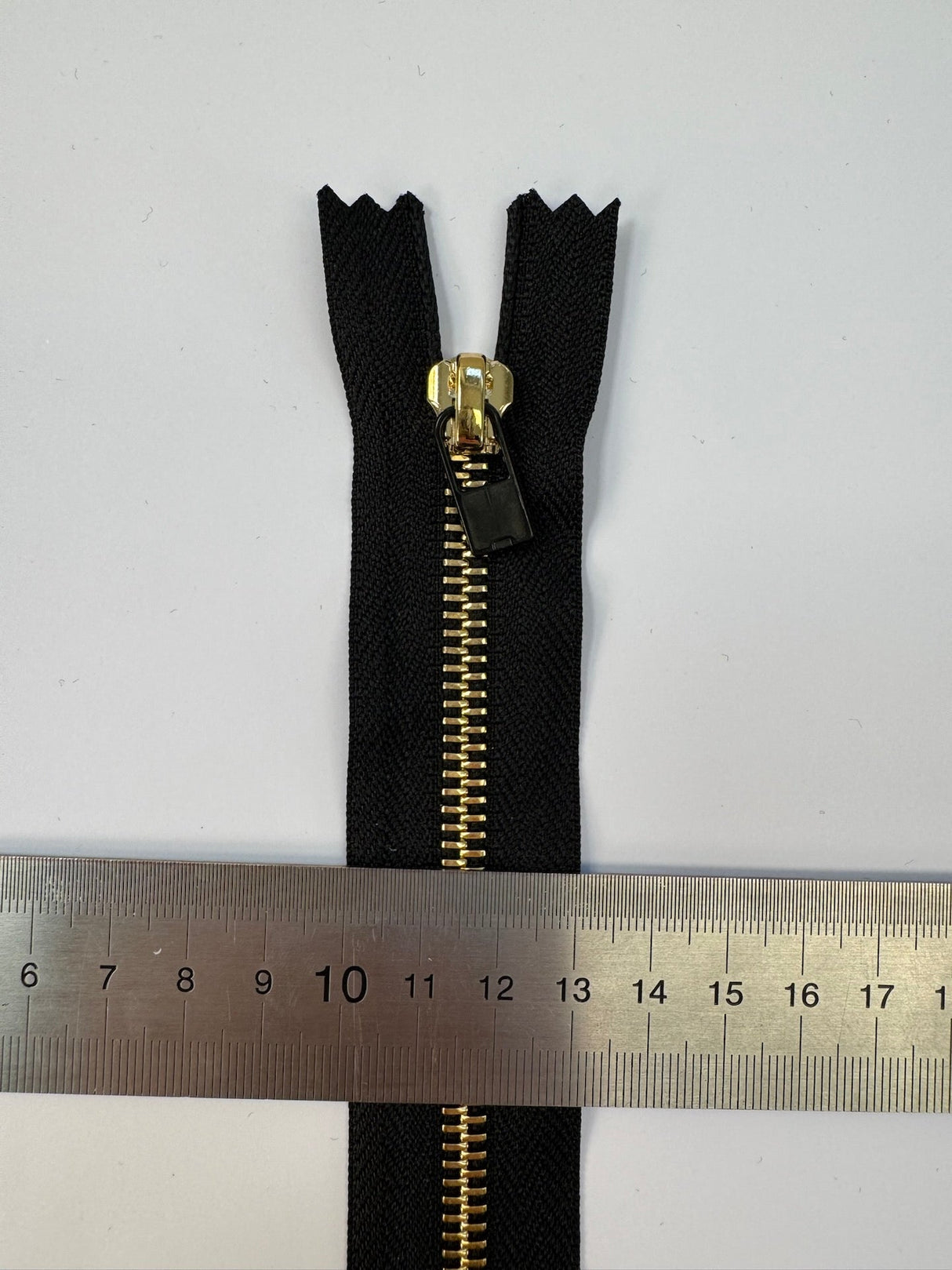 Golden Black Metal Sewing Notions