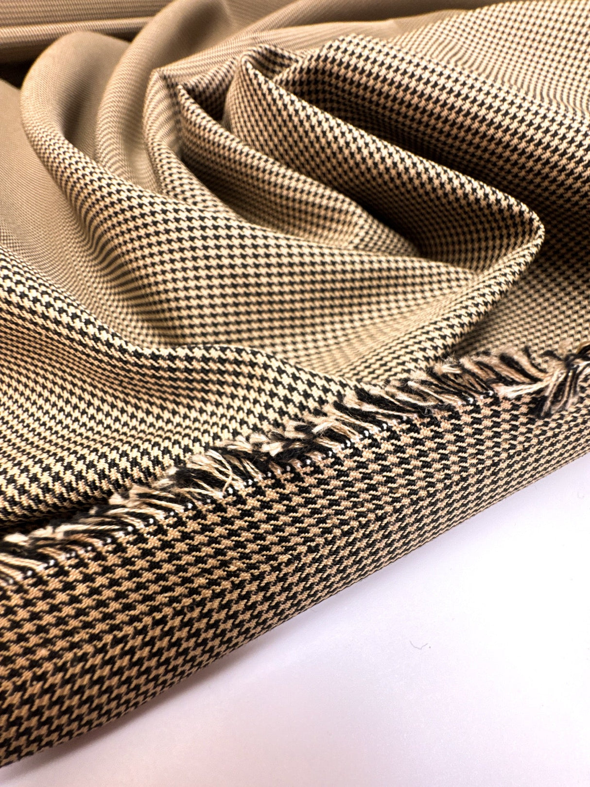 Polyester Cotton Houndstooth Tweed Brown Black