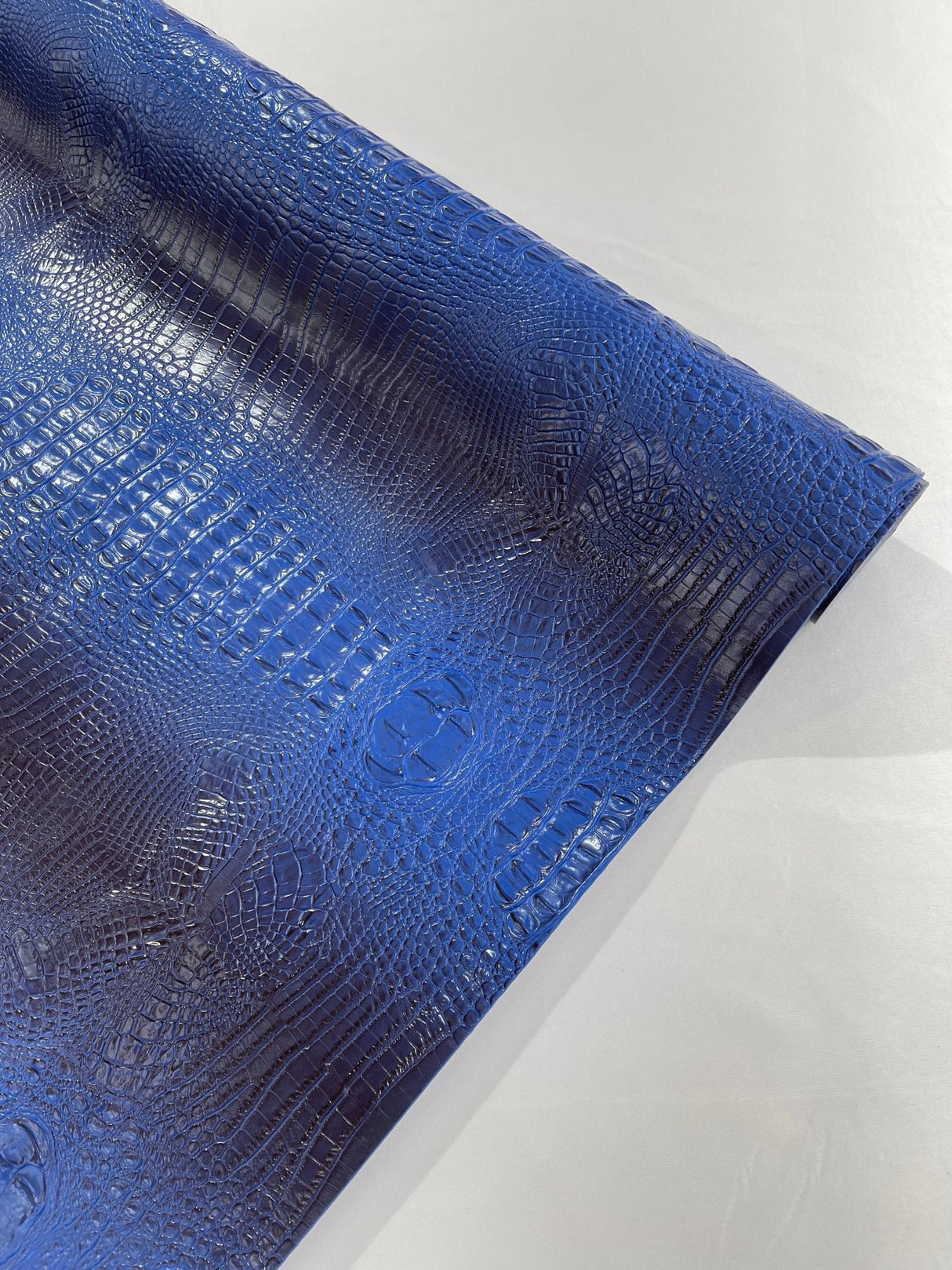 Florida Vegan Faux Crocodile 3D Two Tone Vinyl Fabric - 54" Width, Textured Crocodile Embossed, Two Tone Finish (1 Yard)