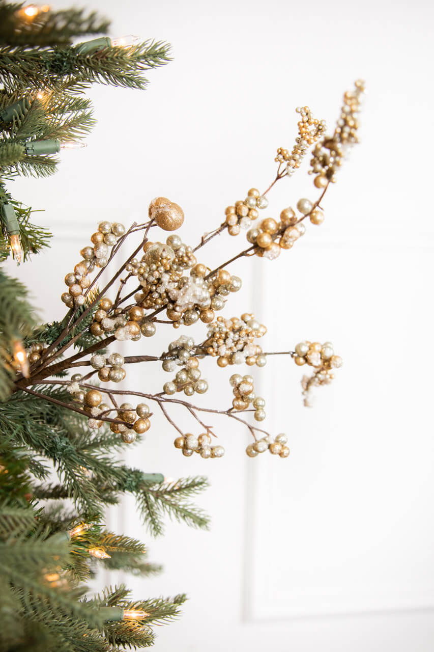18" Frosted Iced Dew Berry Christmas Spray