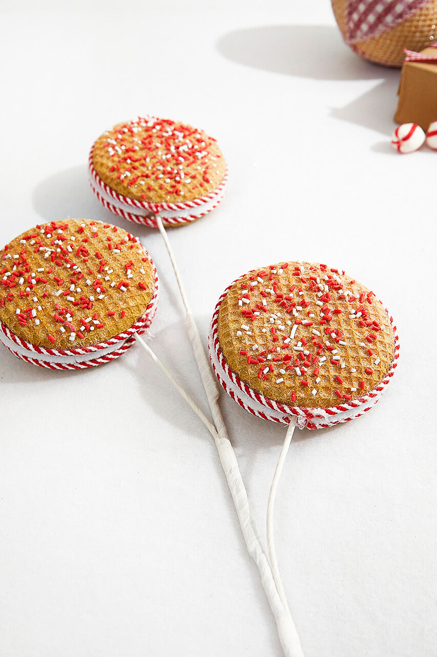28” Red and White Peppermint Stripe Macaron Waffle Spray