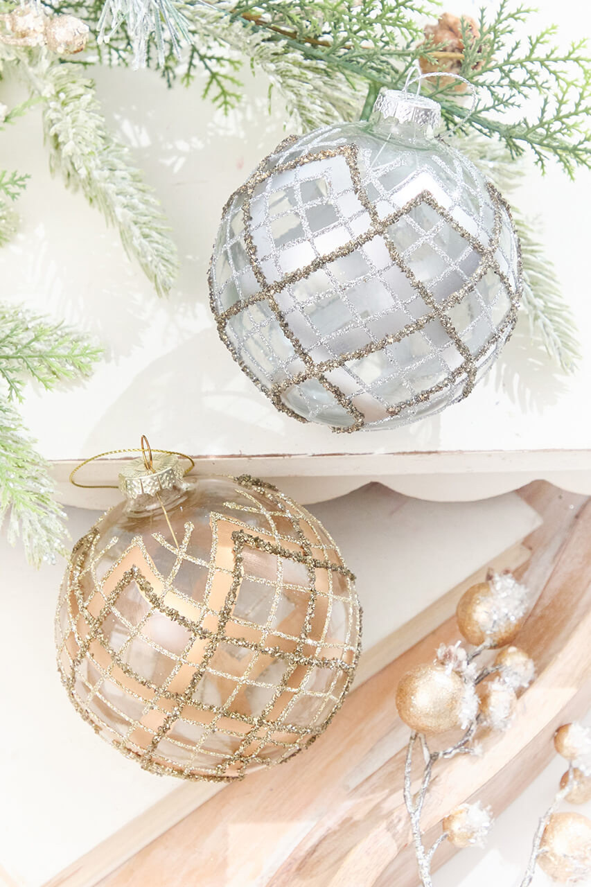 5" Glitter Patterned Glass Ornament