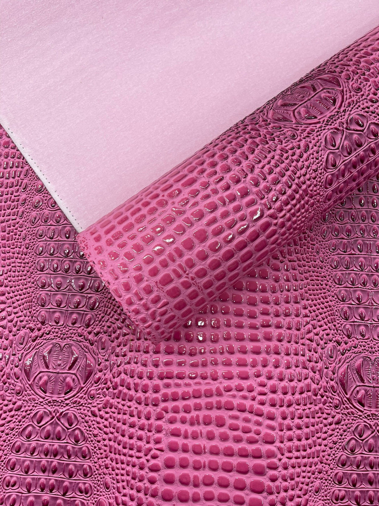 Glossy Two Tone Gator Vinyl Fabric - Alligator Faux Leather, 54" Width (1 Yard)