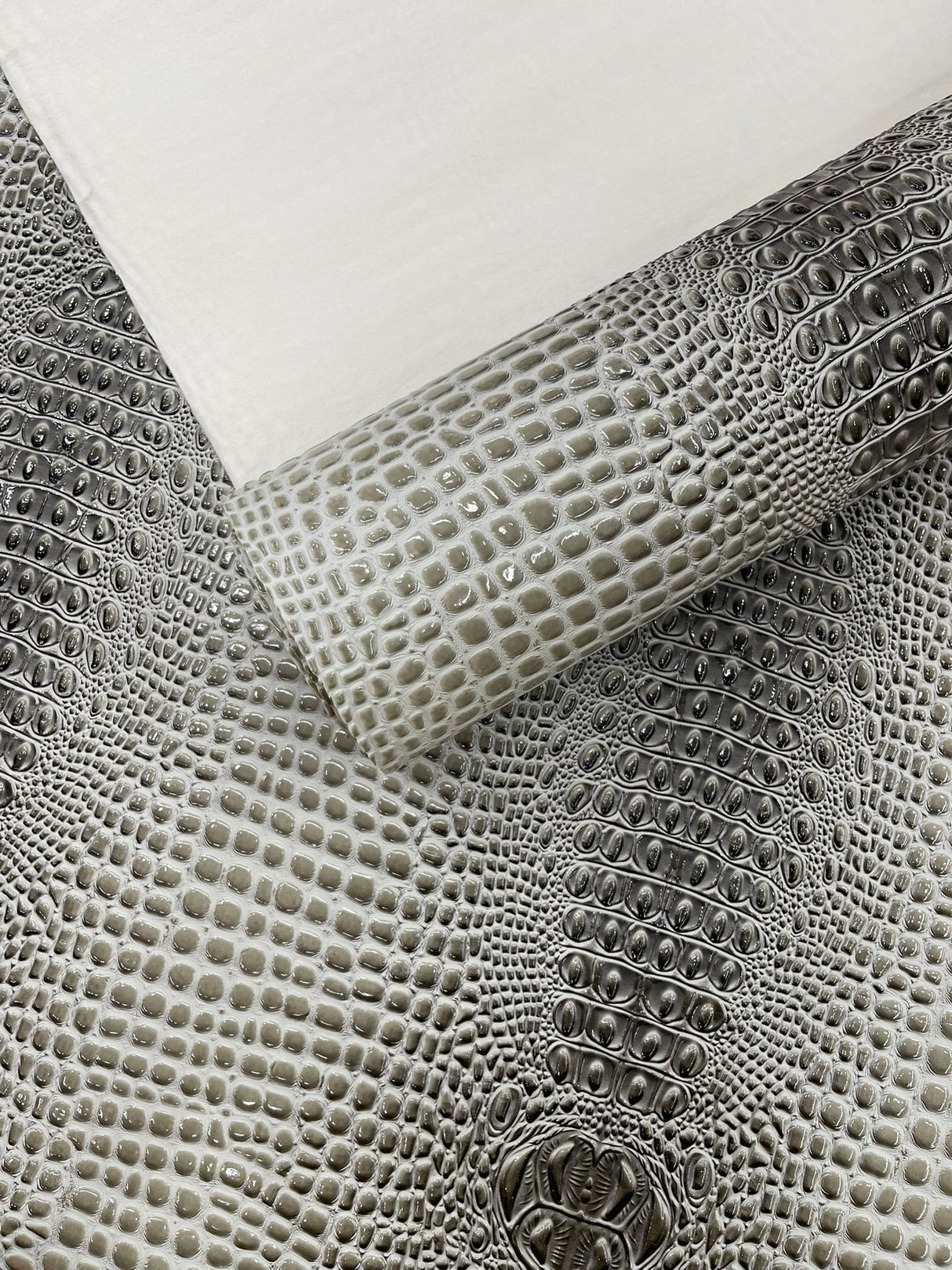 Glossy Two Tone Gator Vinyl Fabric - Alligator Faux Leather, 54" Width (1 Yard)
