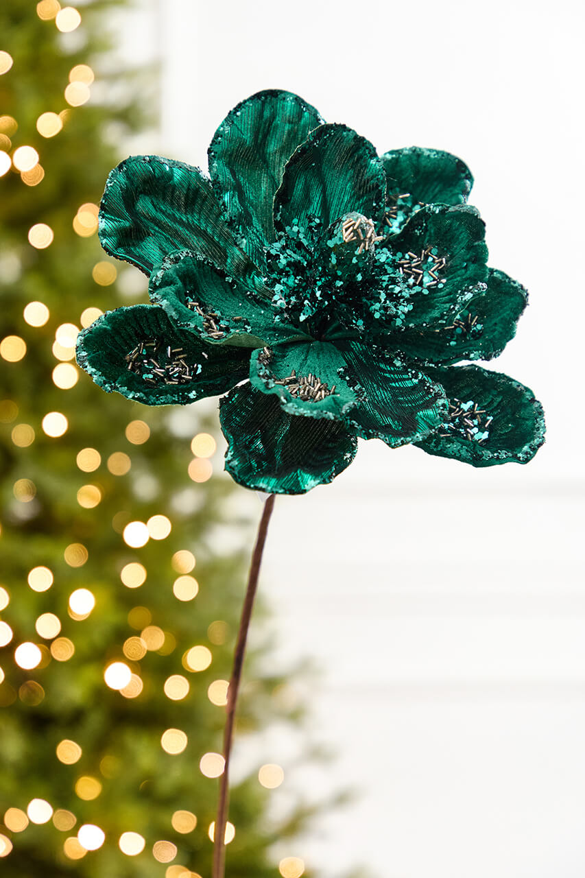 19" x 10" Emerald Magnolia Stem