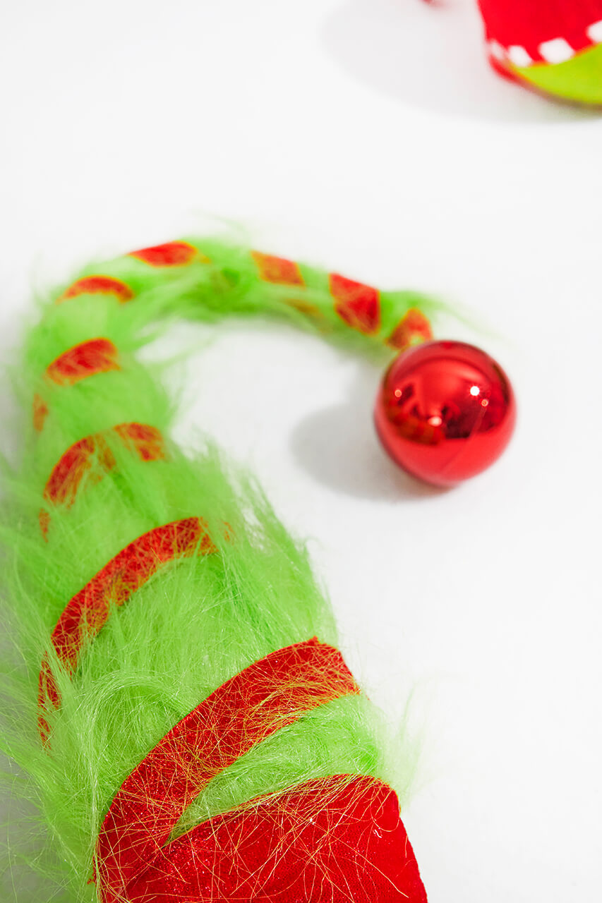 33” Green Monster Hat Spray