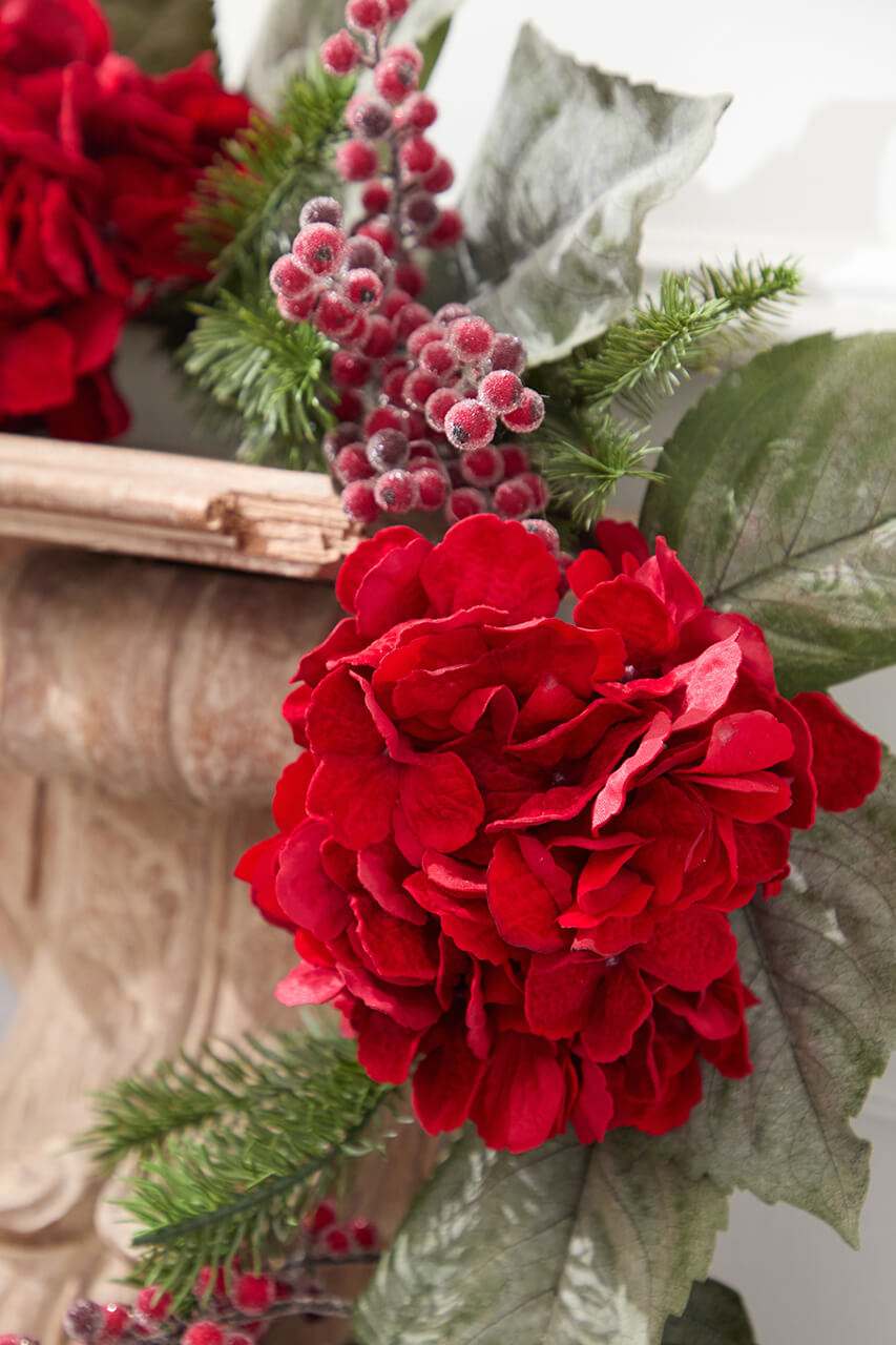 60" Hydrangea Berry Pine Garland