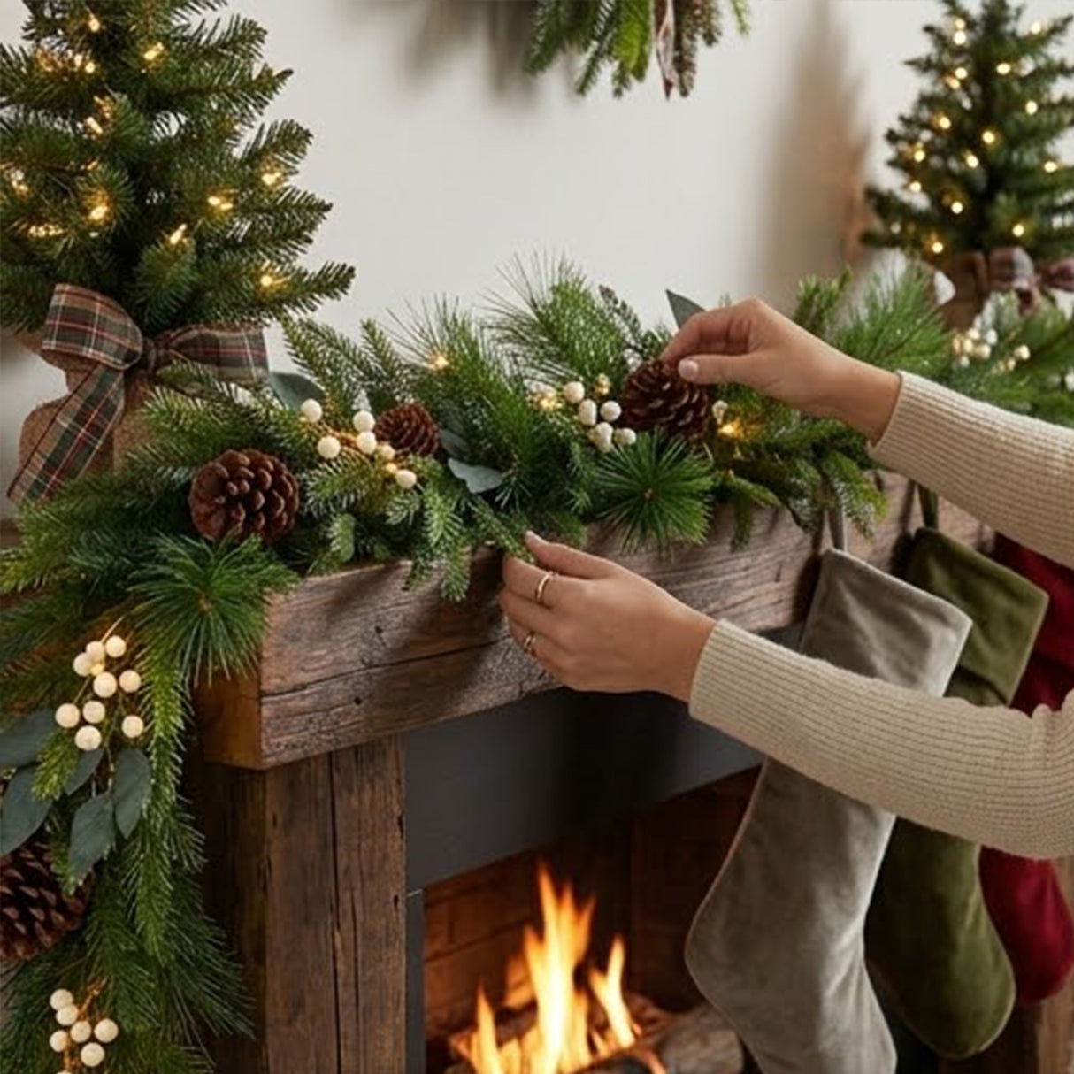 Christmas Cottage Garland, 5 Foot Decorative Holiday Garland