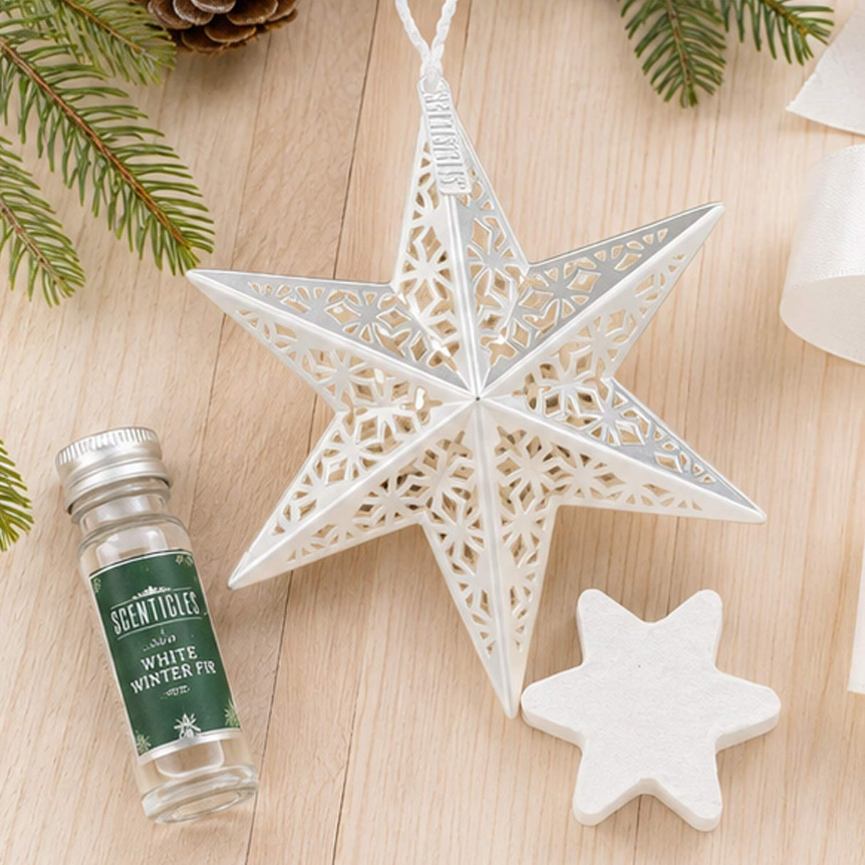 Scentsicles Decorative Ornament, Metal White Star with Refill