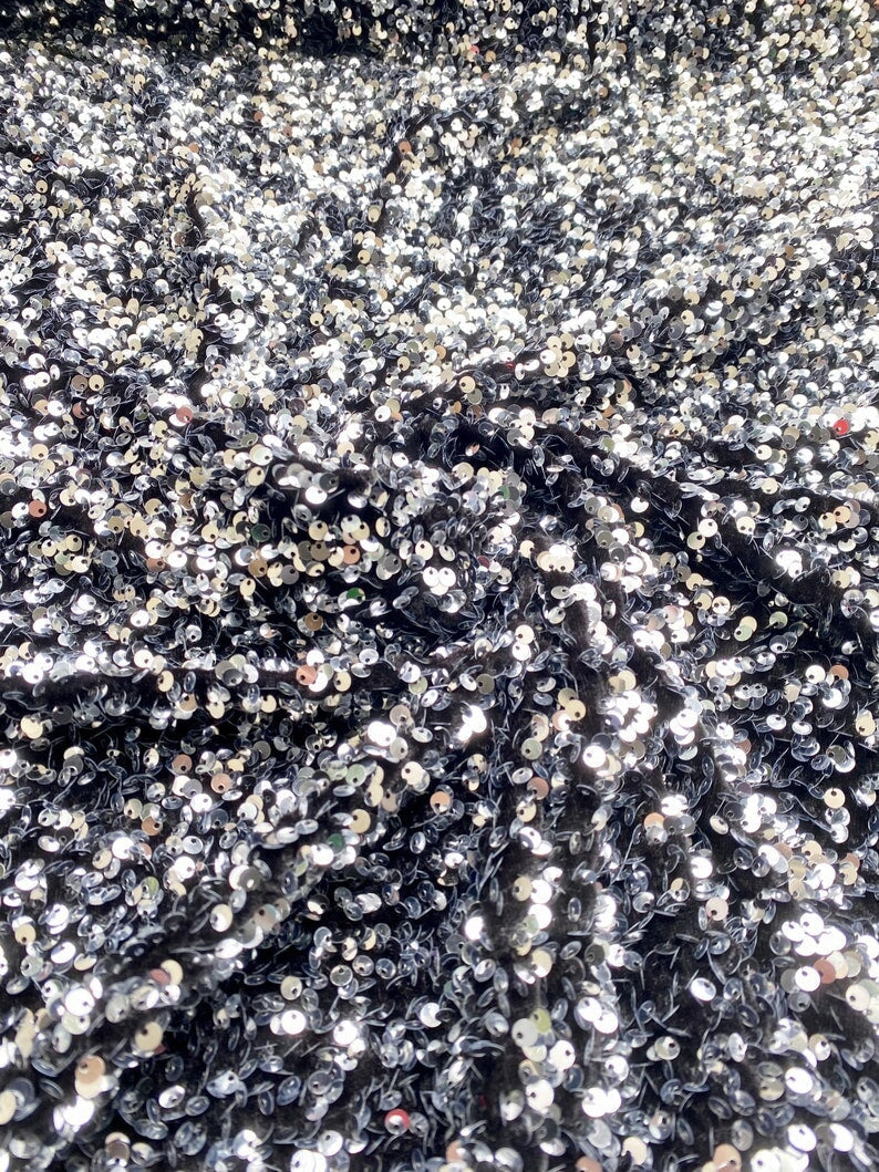 Stretch Sequin on Velvet Silver/Black