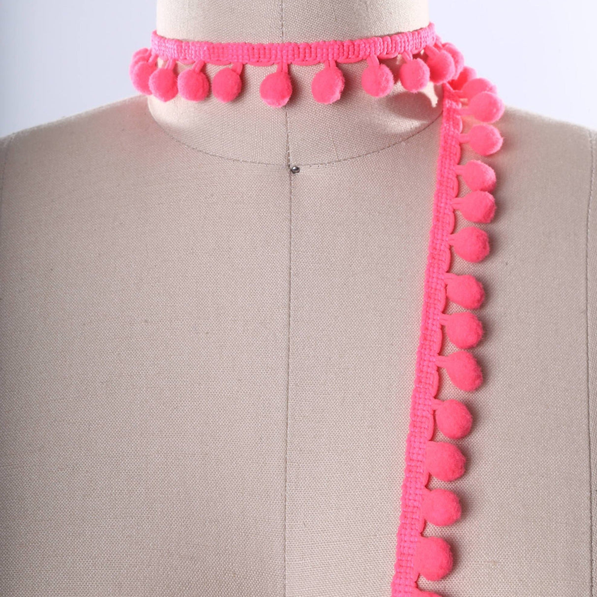 Pom-Pom Trim Vibrant Pink 2 Yards