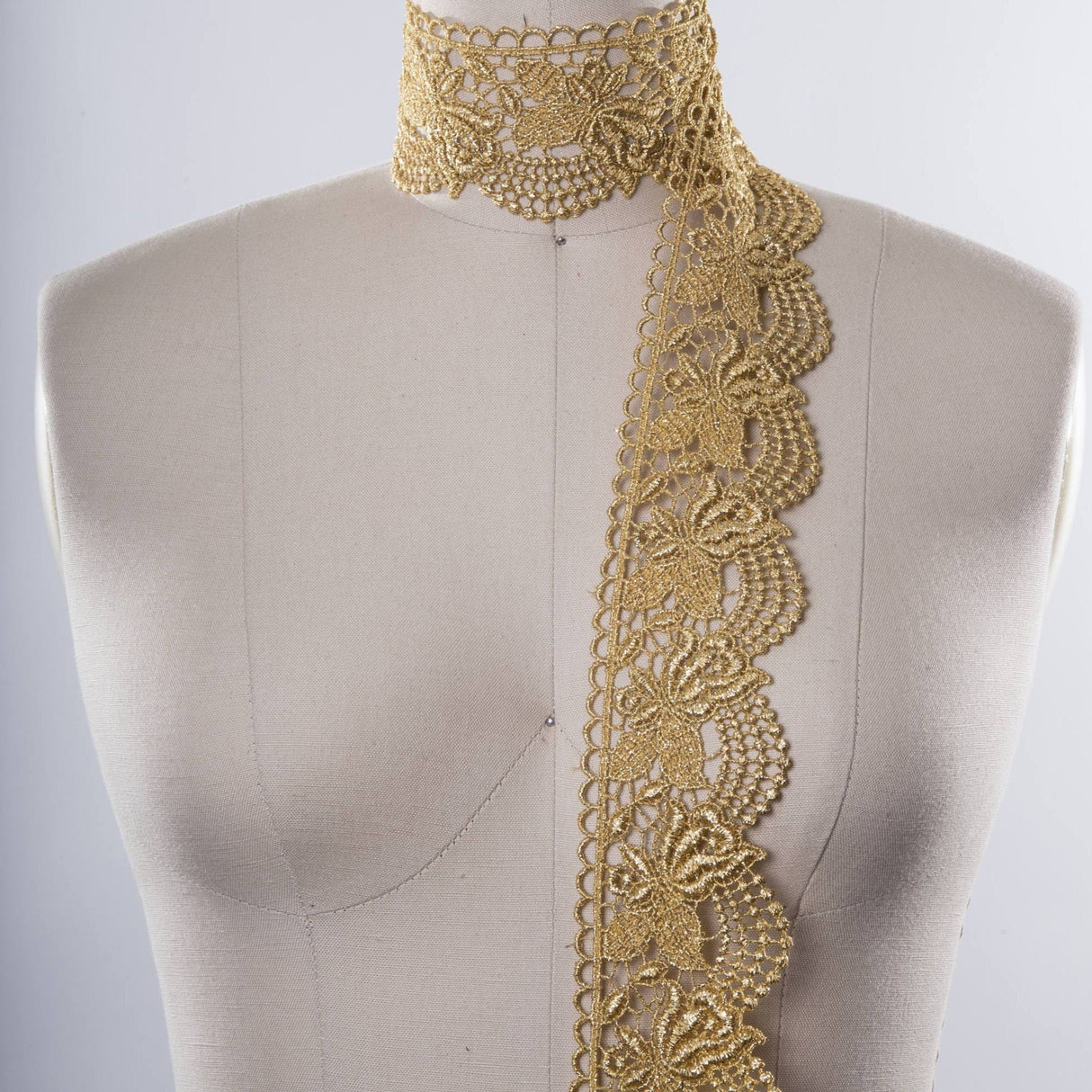 Venice Lace Trim Black 2.75 Inch Rose Motif