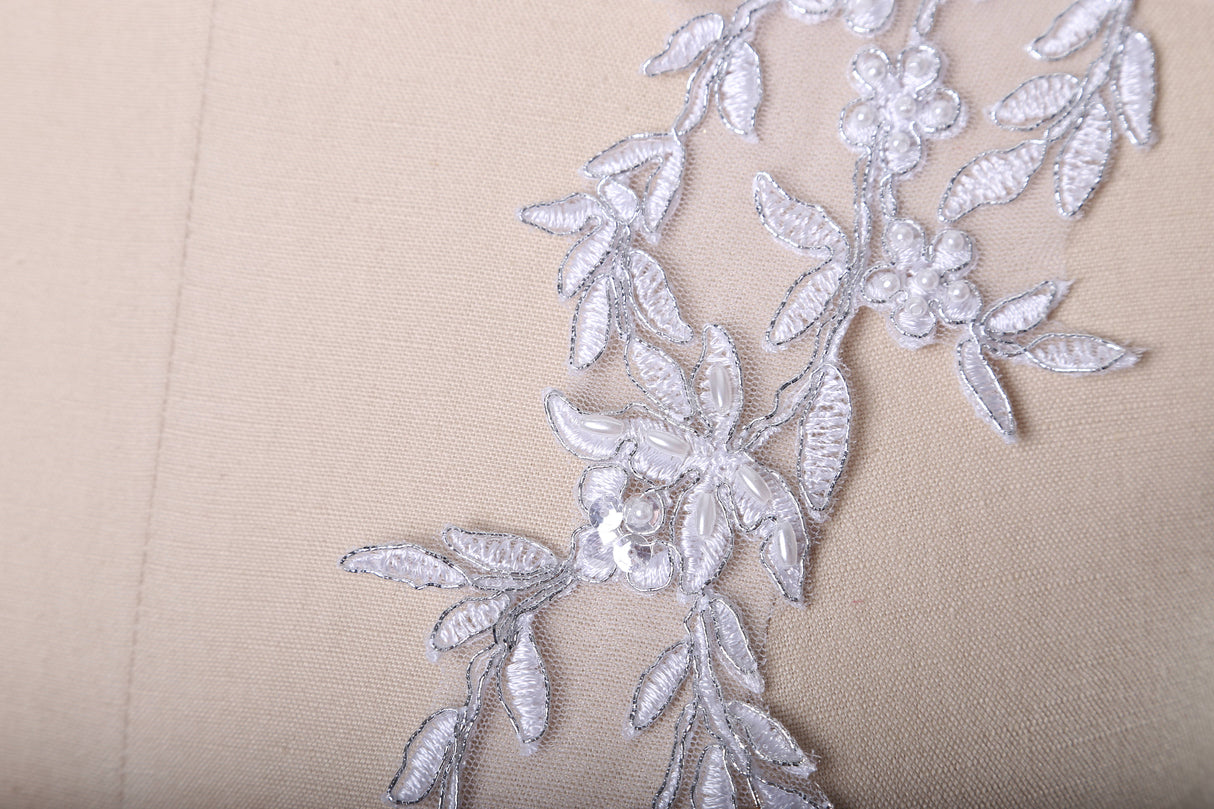 Lace Applique Elongated Leafs Silver