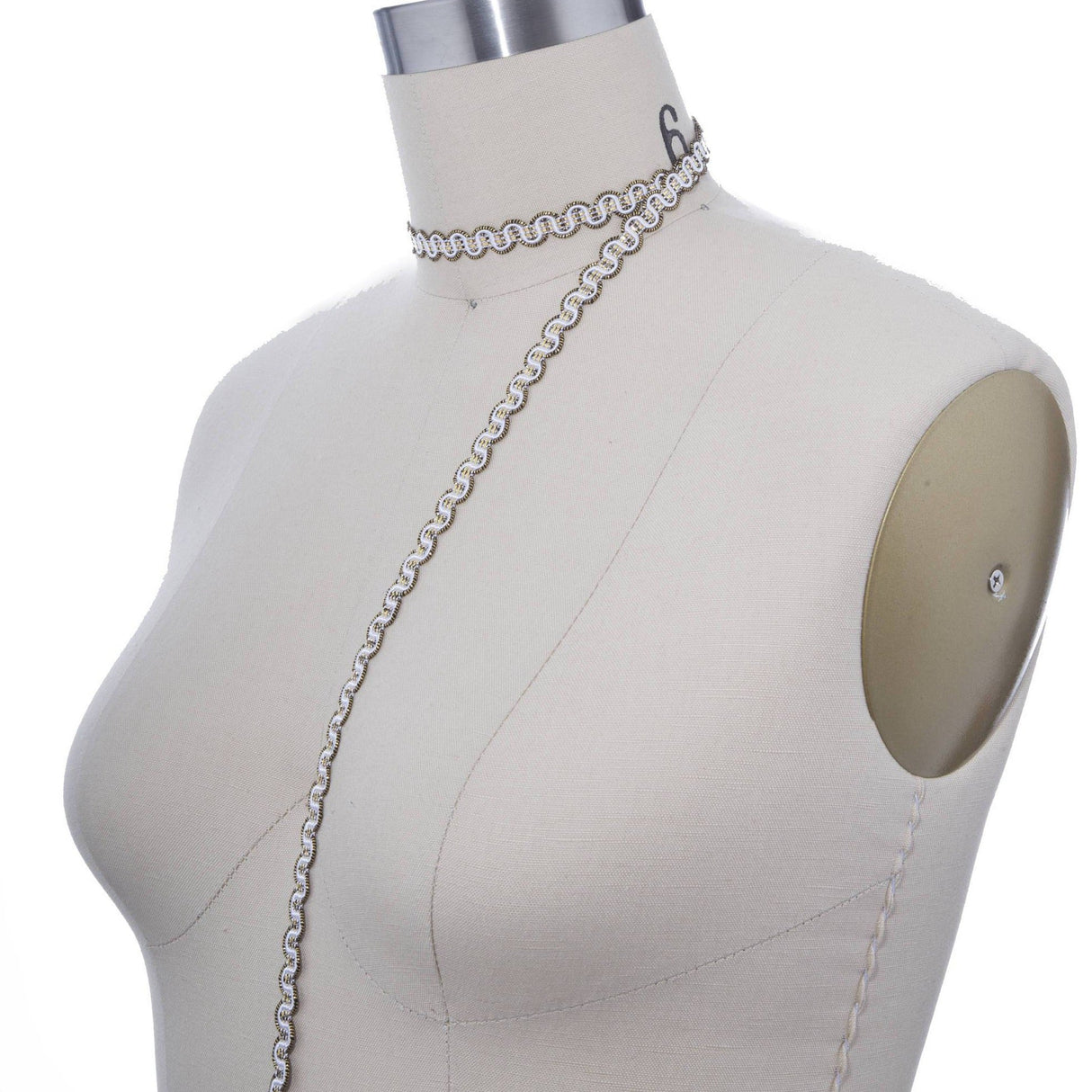 Gimp Trim White Gold Scroll 3/8 Inch