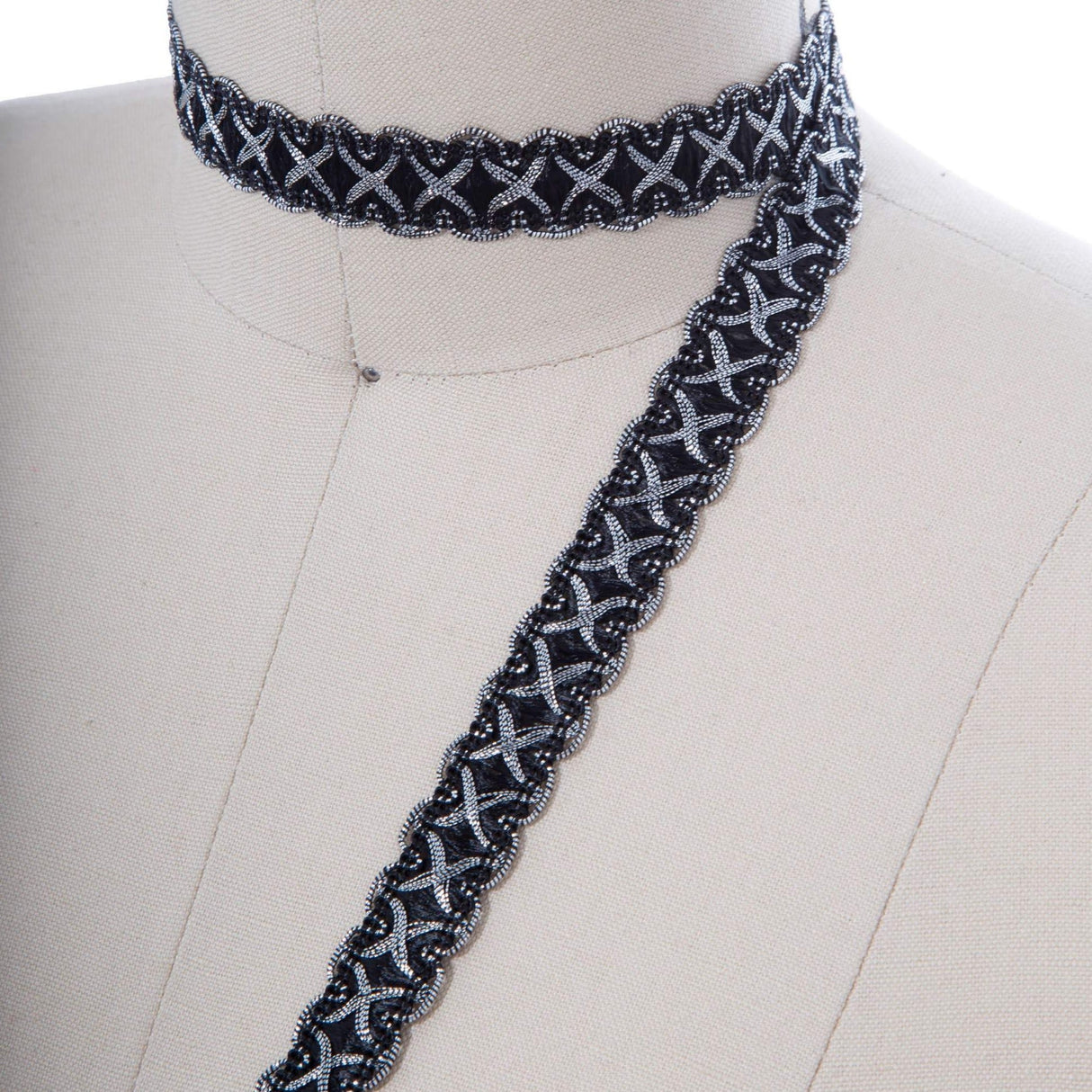 Gimp Trim Black Silver 5/8 Inch