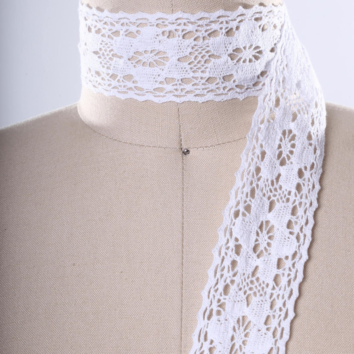 Cluny Lace Trim Bright White 1.5"