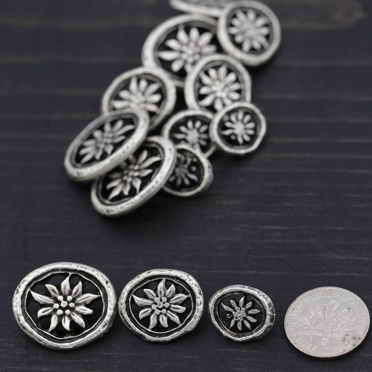 Oval Silver Metal Button Rustic Flower