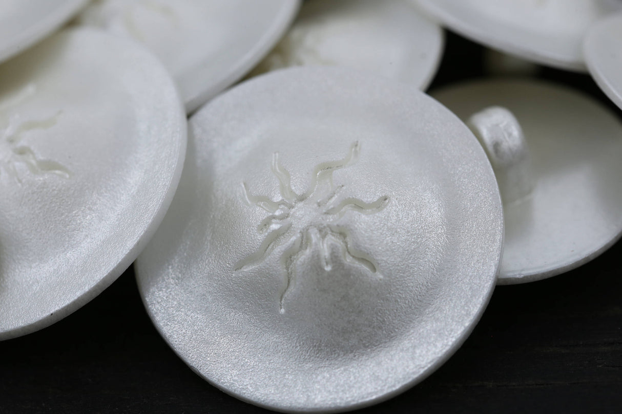 Shank Button Pearl White