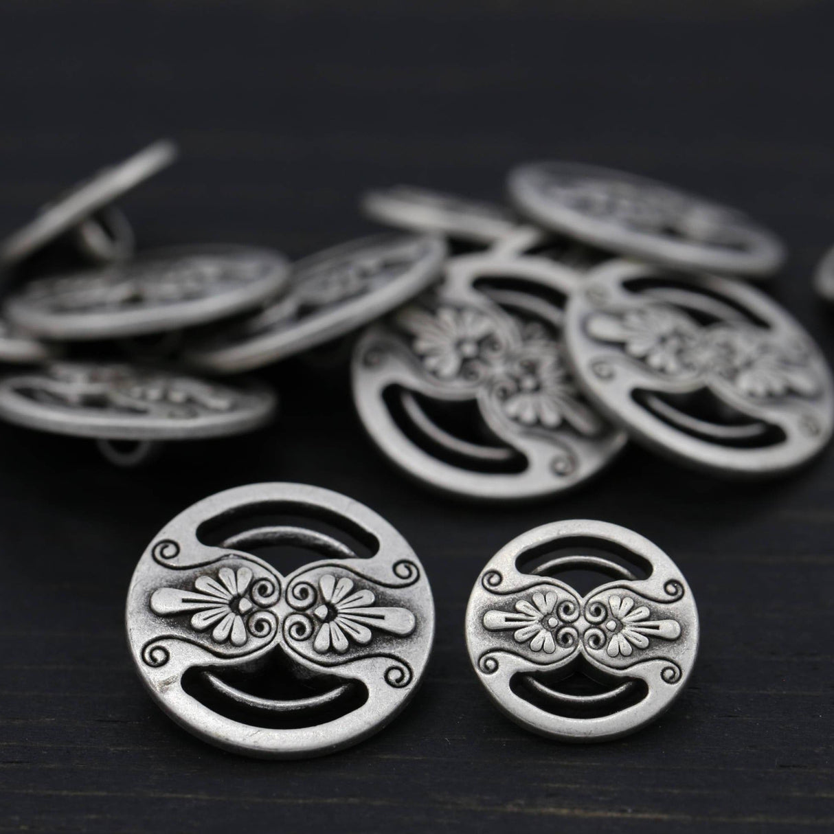 Silver Metal Shank Button Set