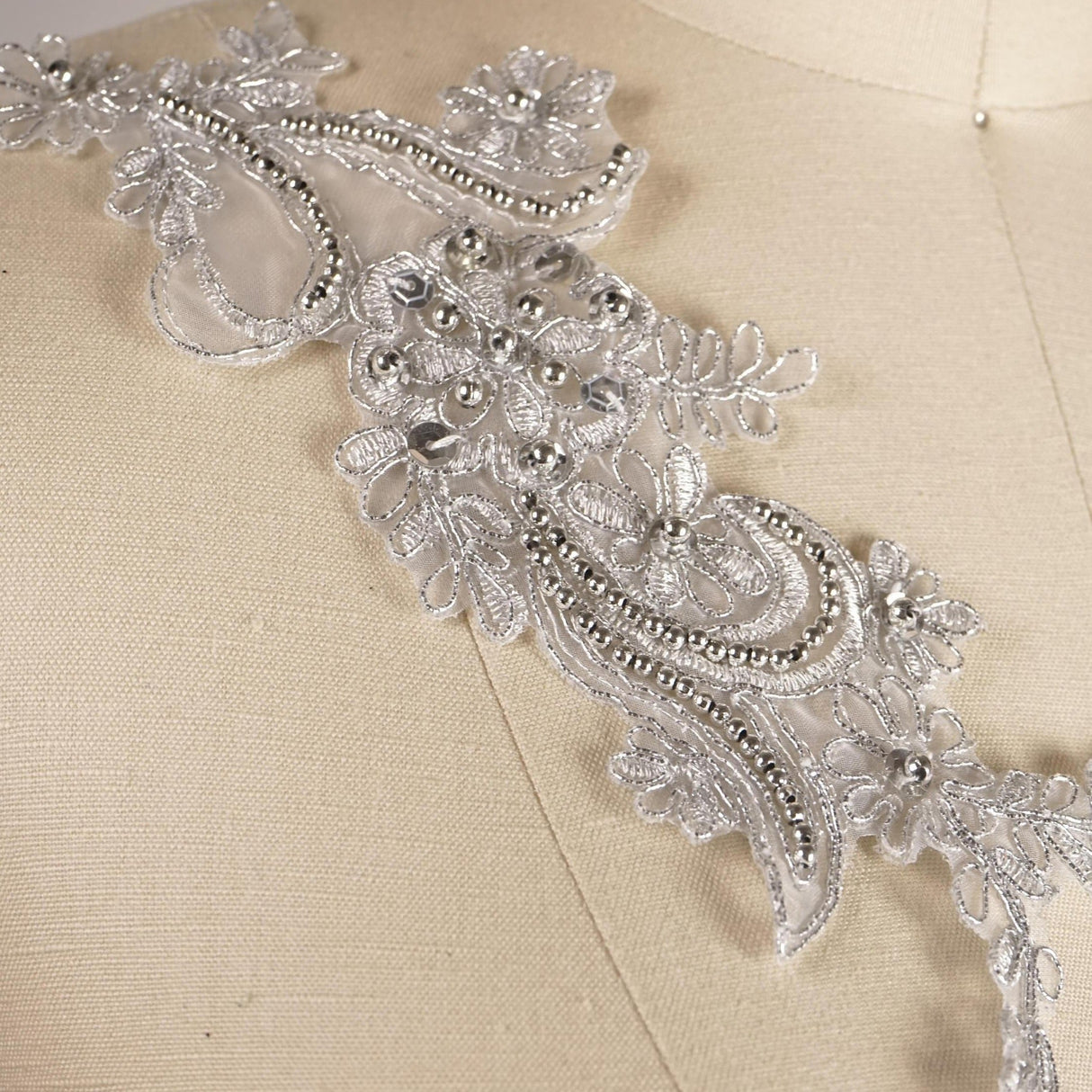Lace Applique Pair Gray Silver Pearls