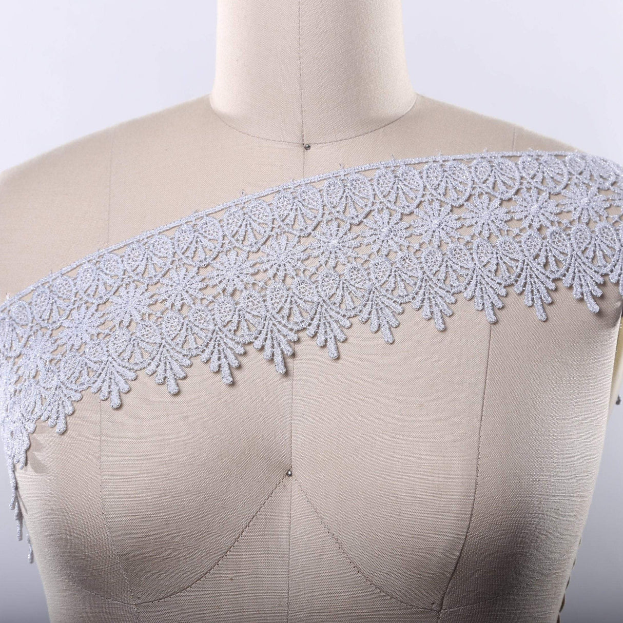 Metallic Lace Trim 4" Silver