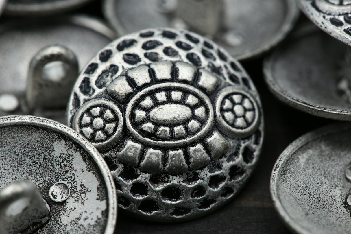 Metal Shank Button Silver Chewed Effect 32L
