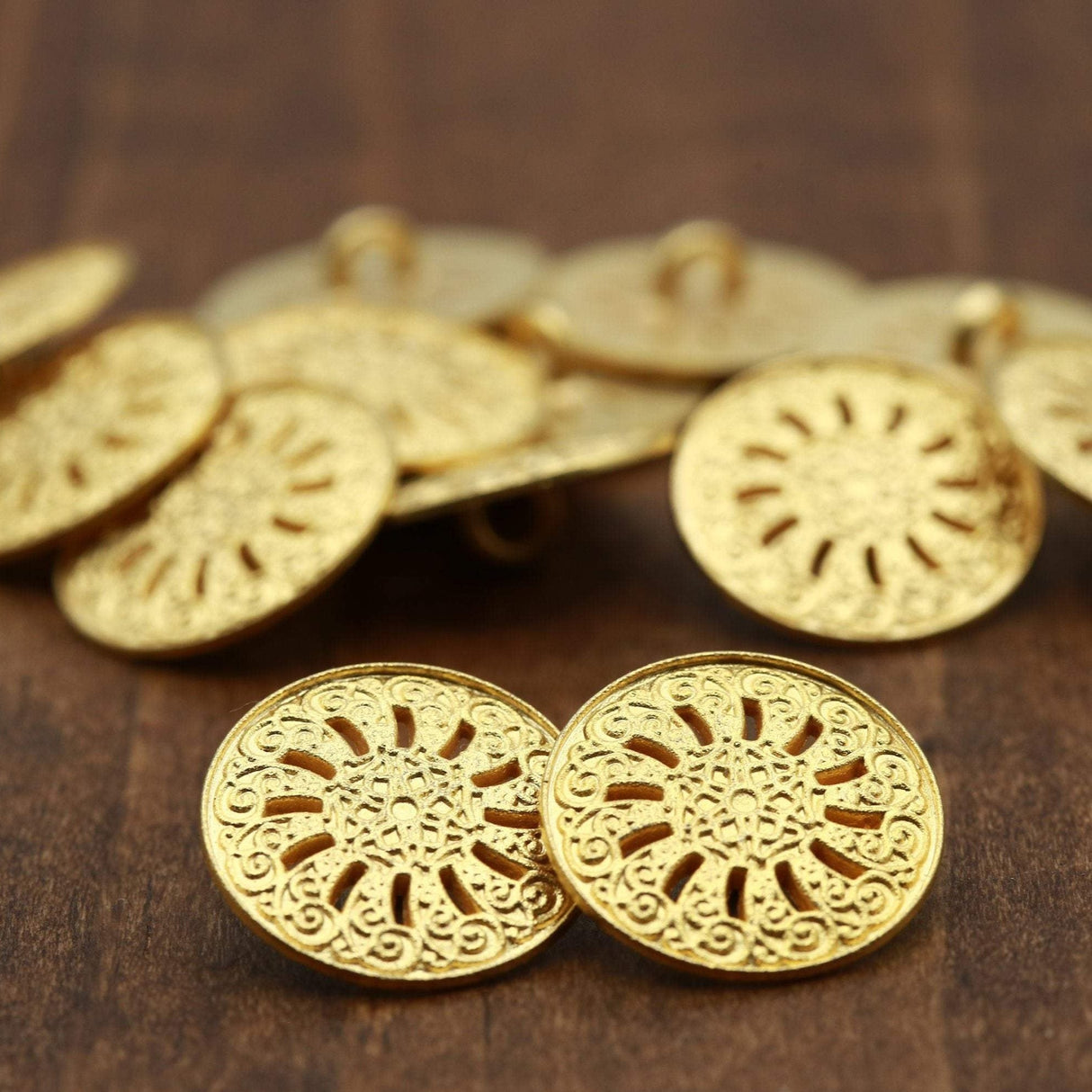 Gold Shank Button 32L 20mm