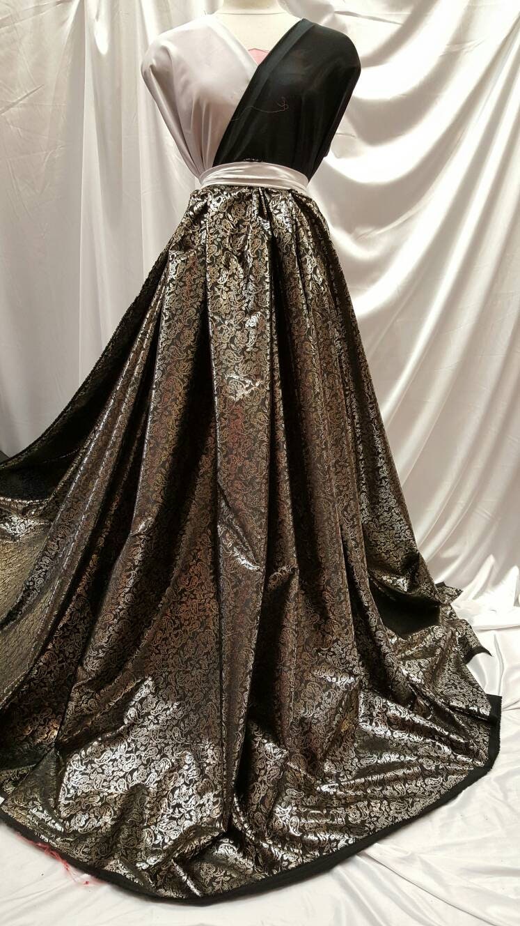 Shining Satin Gold Paisley Black