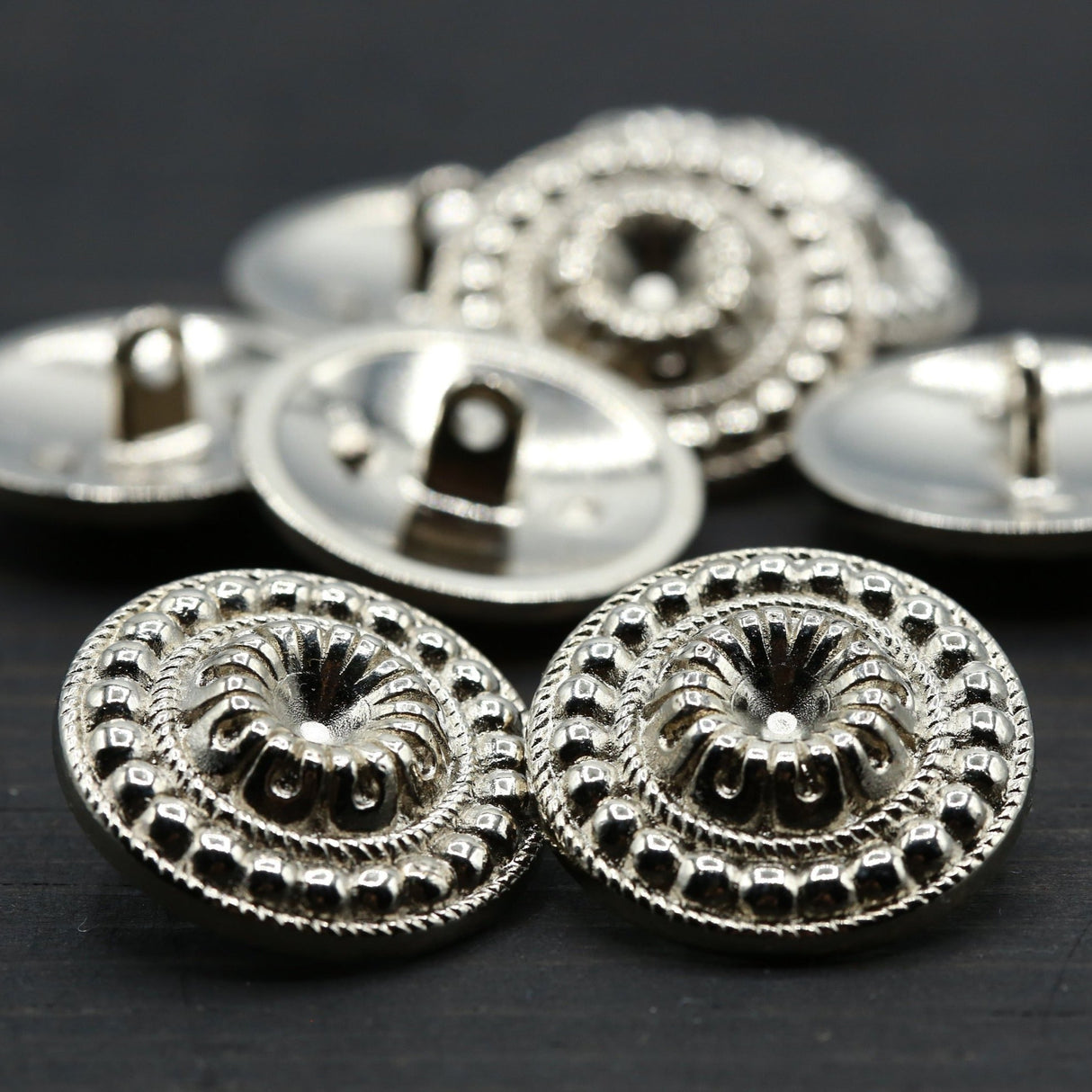 Metal Shank Button Silver 44L