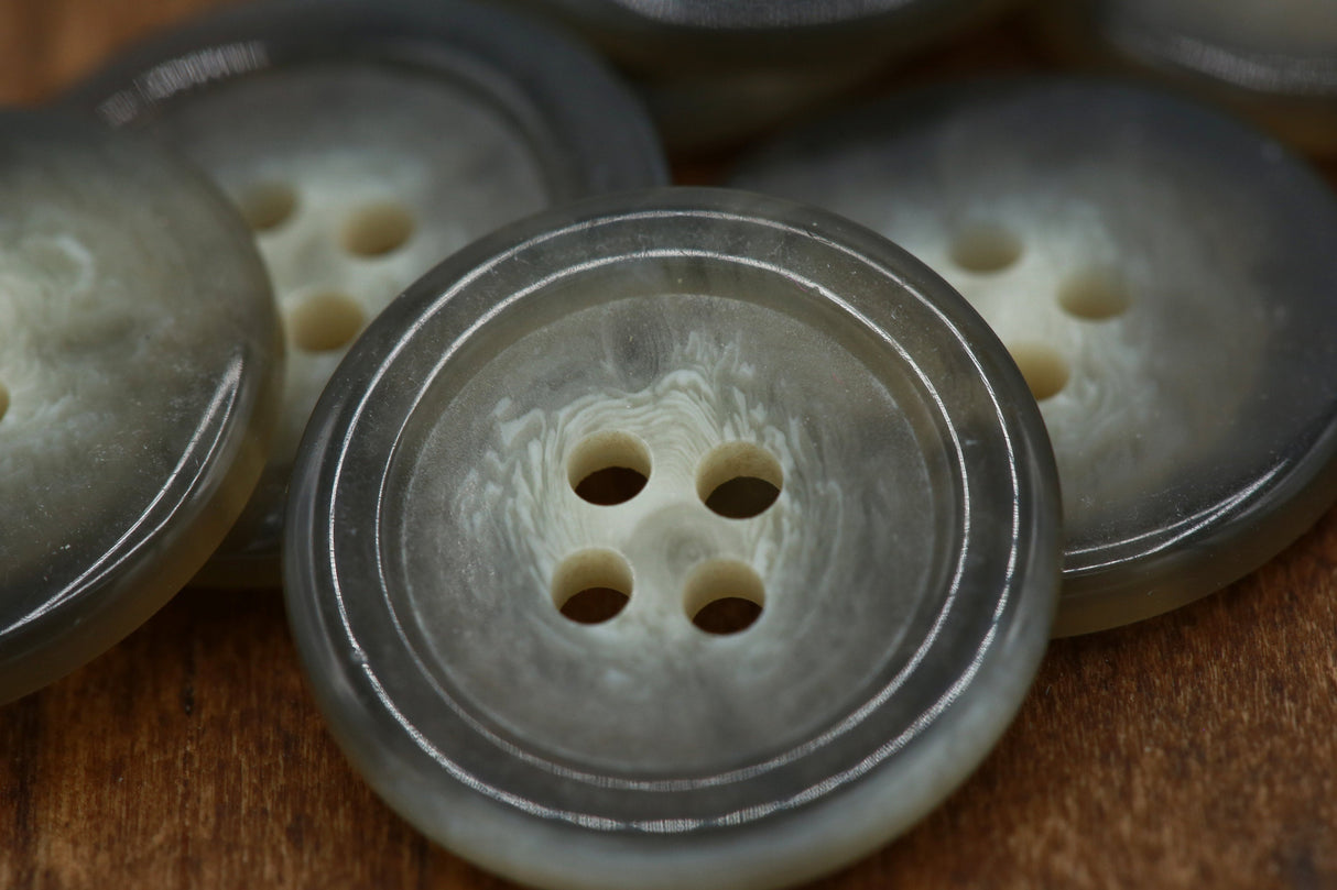 Plastic Button Off White Swirls 20mm