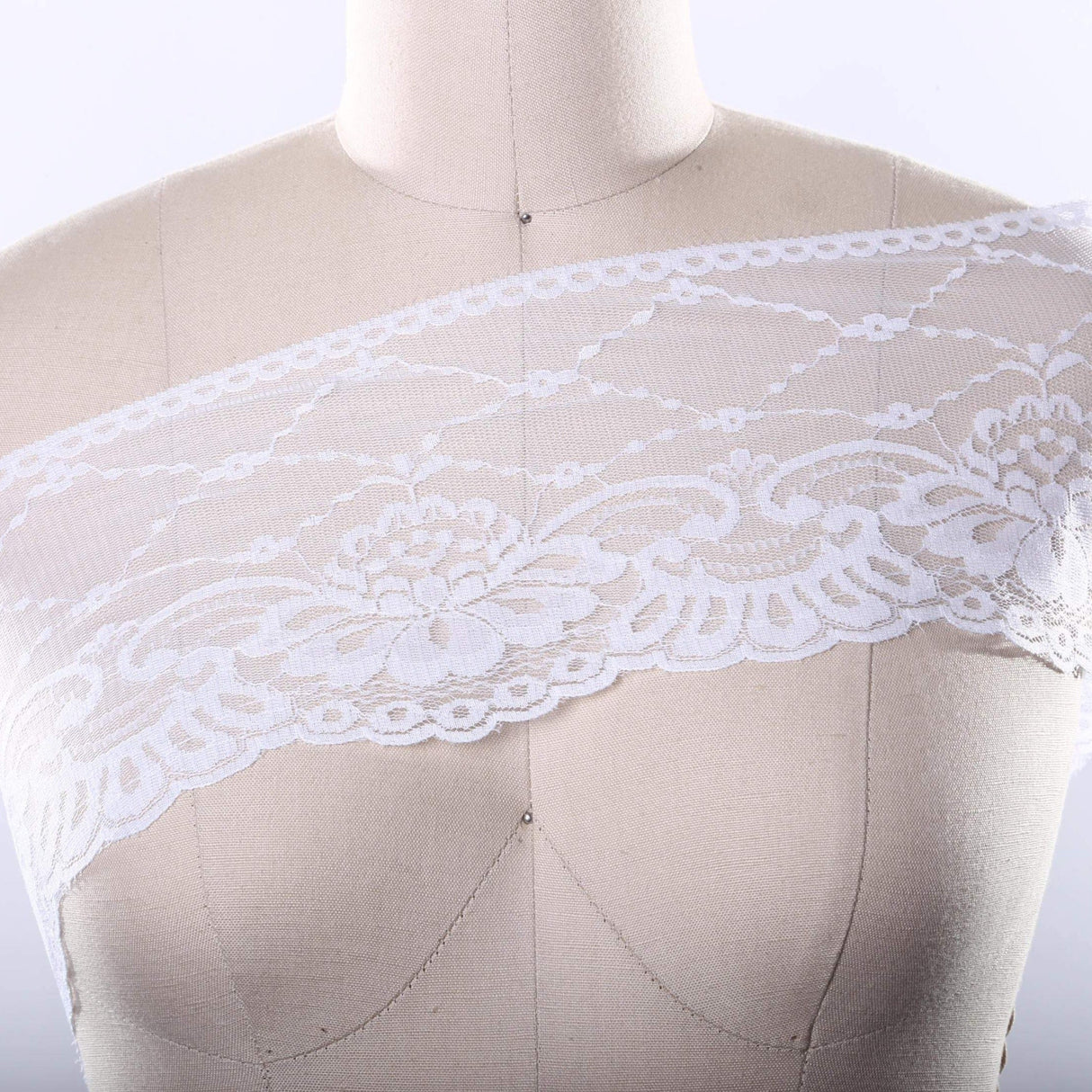 Lace Trim Polyester Floral Scalloped Black White