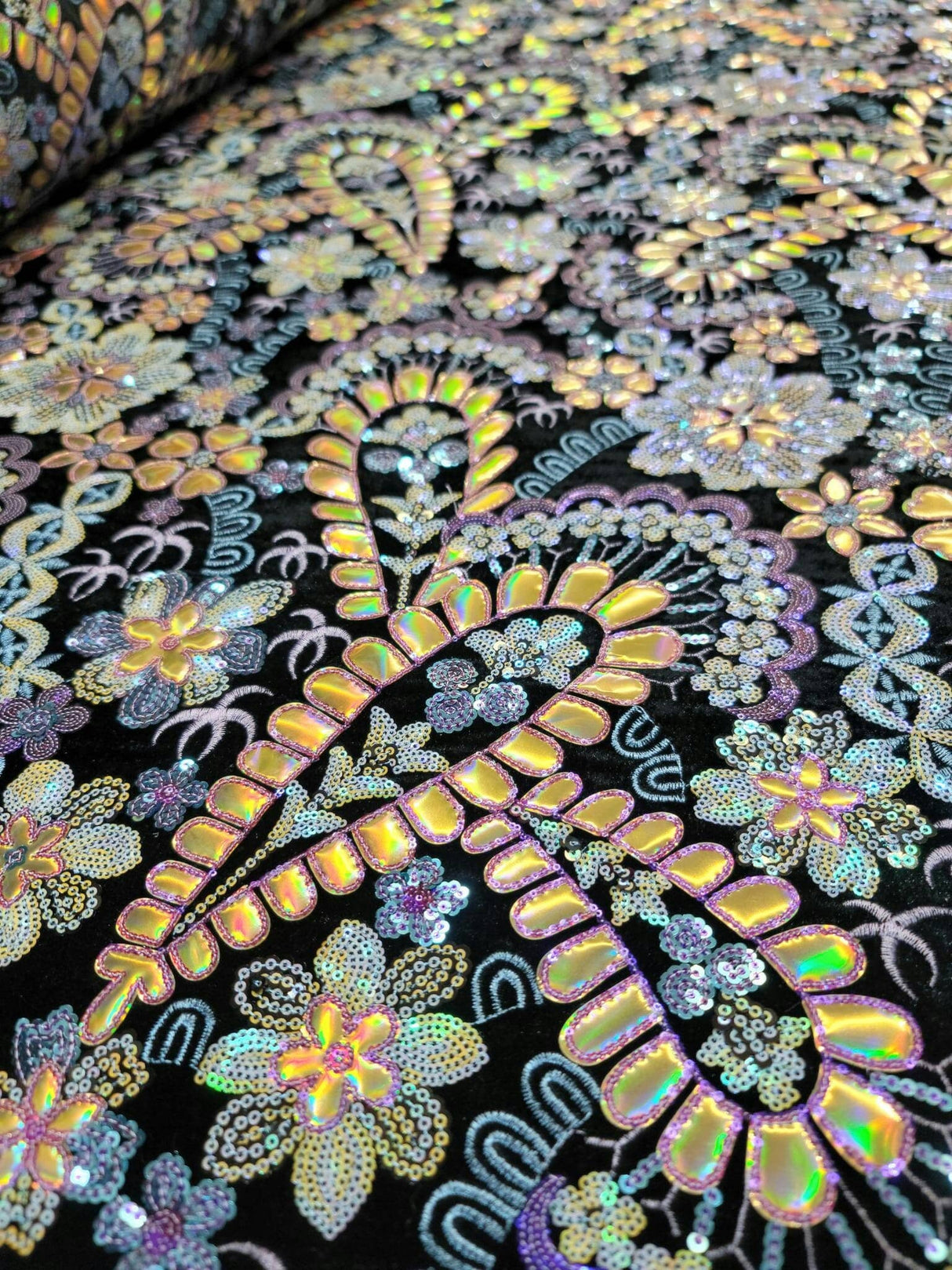 Stretch Velvet Multicolor Sequin Embroidery Lace