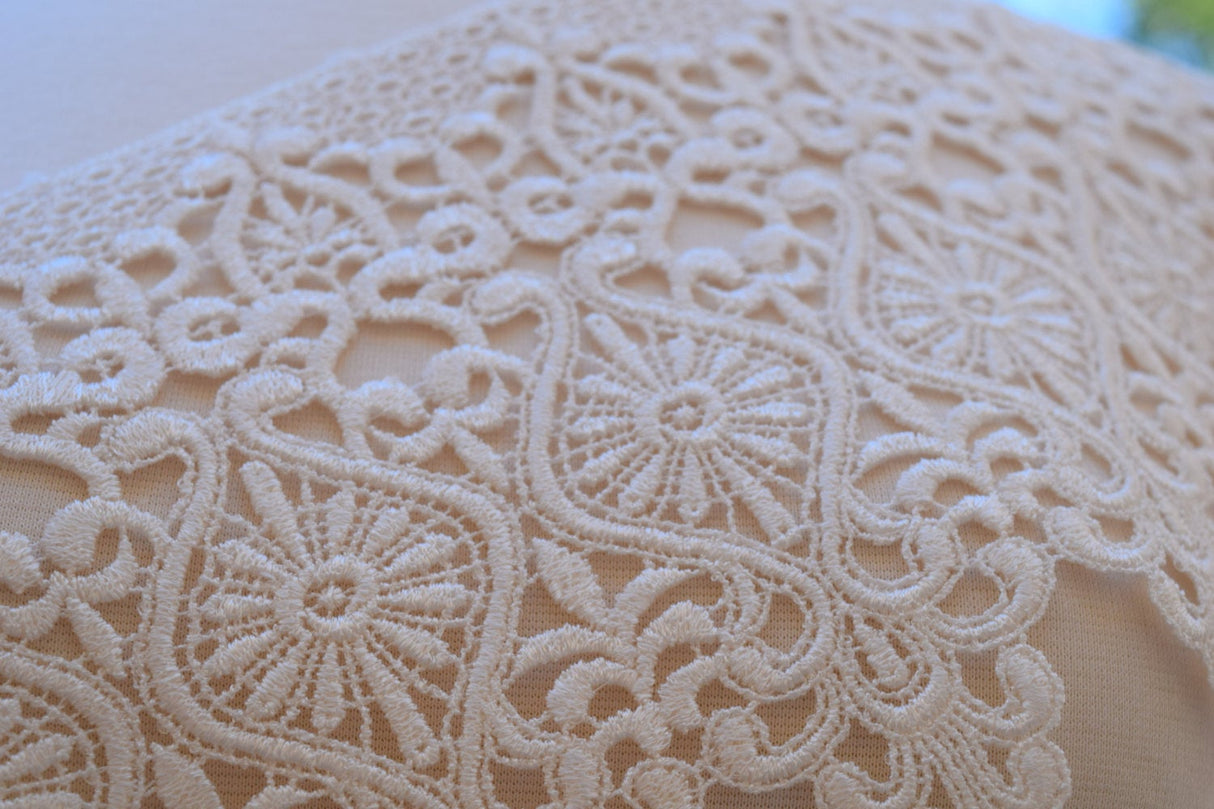 Venice Lace Trim 7 Inch White Ivory