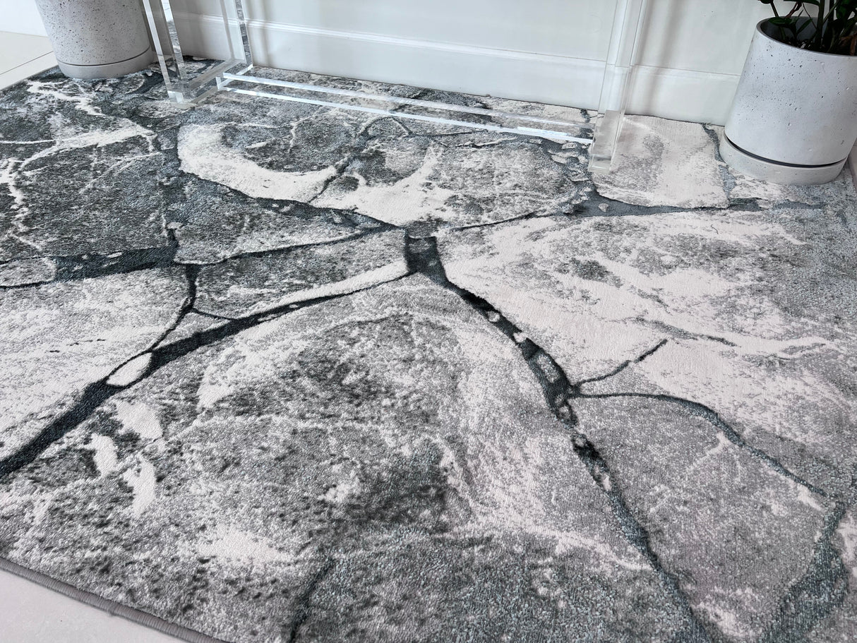 Tess 911 Gray Polyester Area Rug - Gray, TES911 Gray (5' 3" X 7' 4")