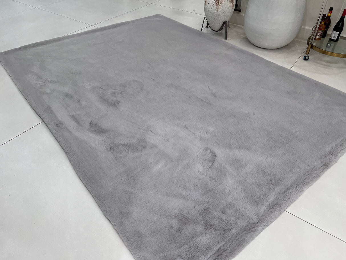 Bella Rug Collection Polyester Fabric - Soft Luxurious Modern Rug, Sandy Beige, Slate Silver, Raven Charcoal, 6' 5" x 9' 2", 2' x 6' (1 Piece)