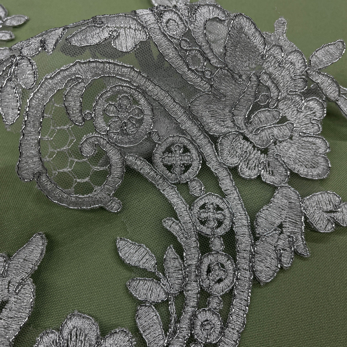 1 Yard Elegant Corded Floral Lace Applique, 100% Polyester Embellishment for Bridal, Quinceañera & Dance Gowns