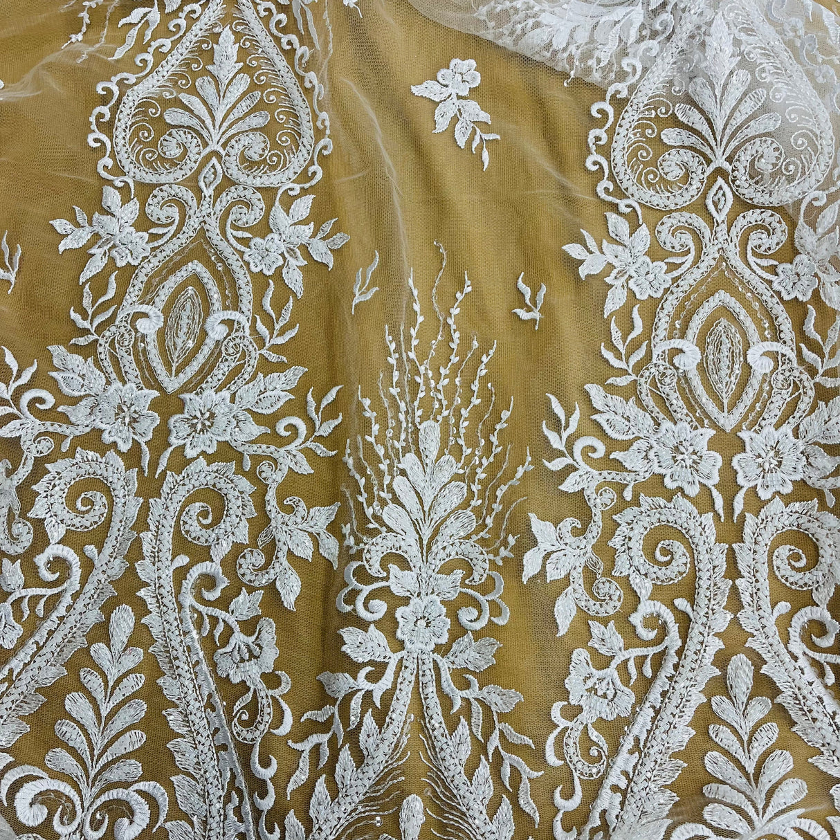 Beaded Lace Fabric Embroidered on Polyester Net Mesh