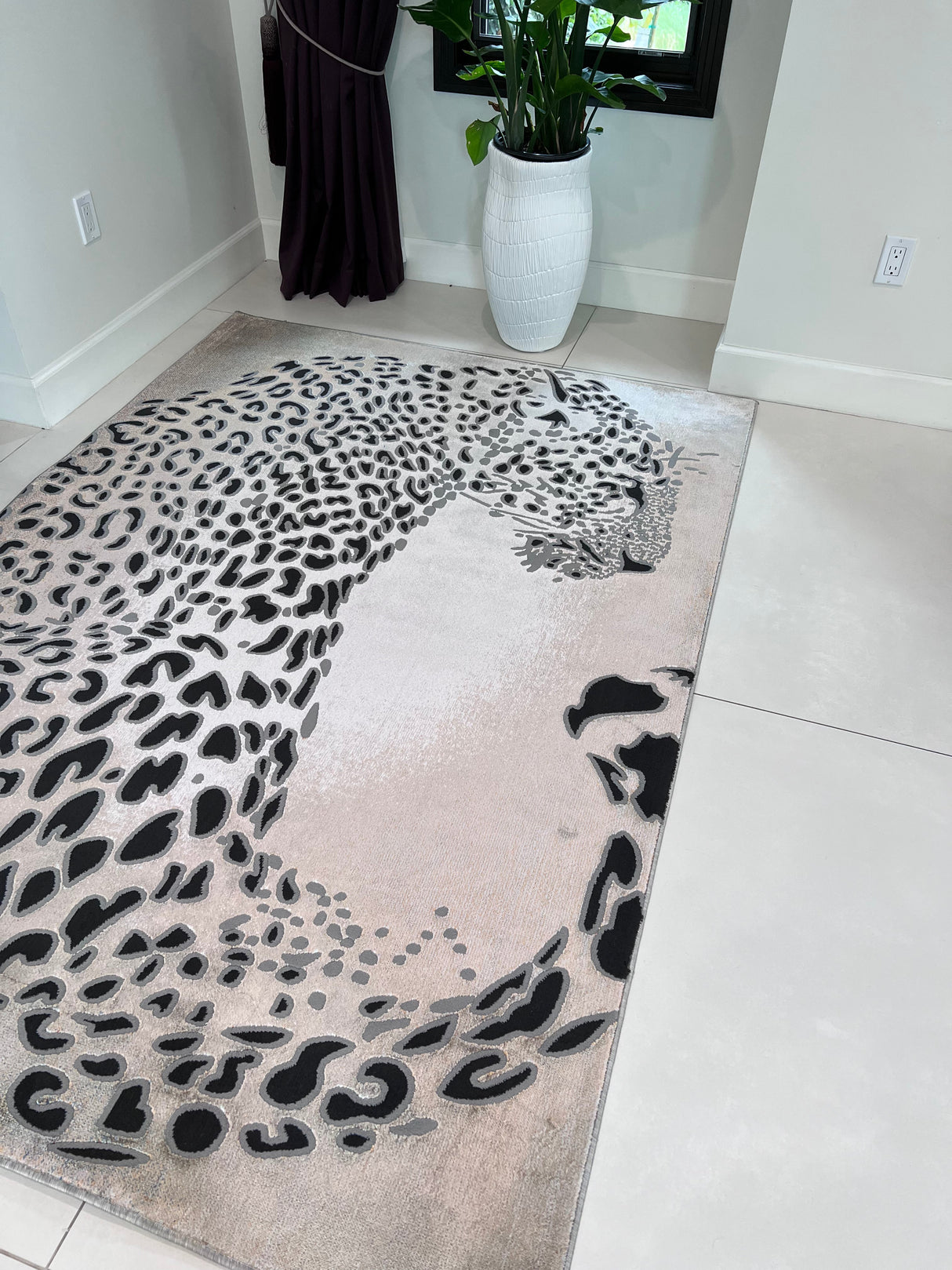 DEV310 Area Rug - Shifting Hues, 60% Polypropylene 40% Polyester, 5' 4" X 7' 8" (1 Piece)