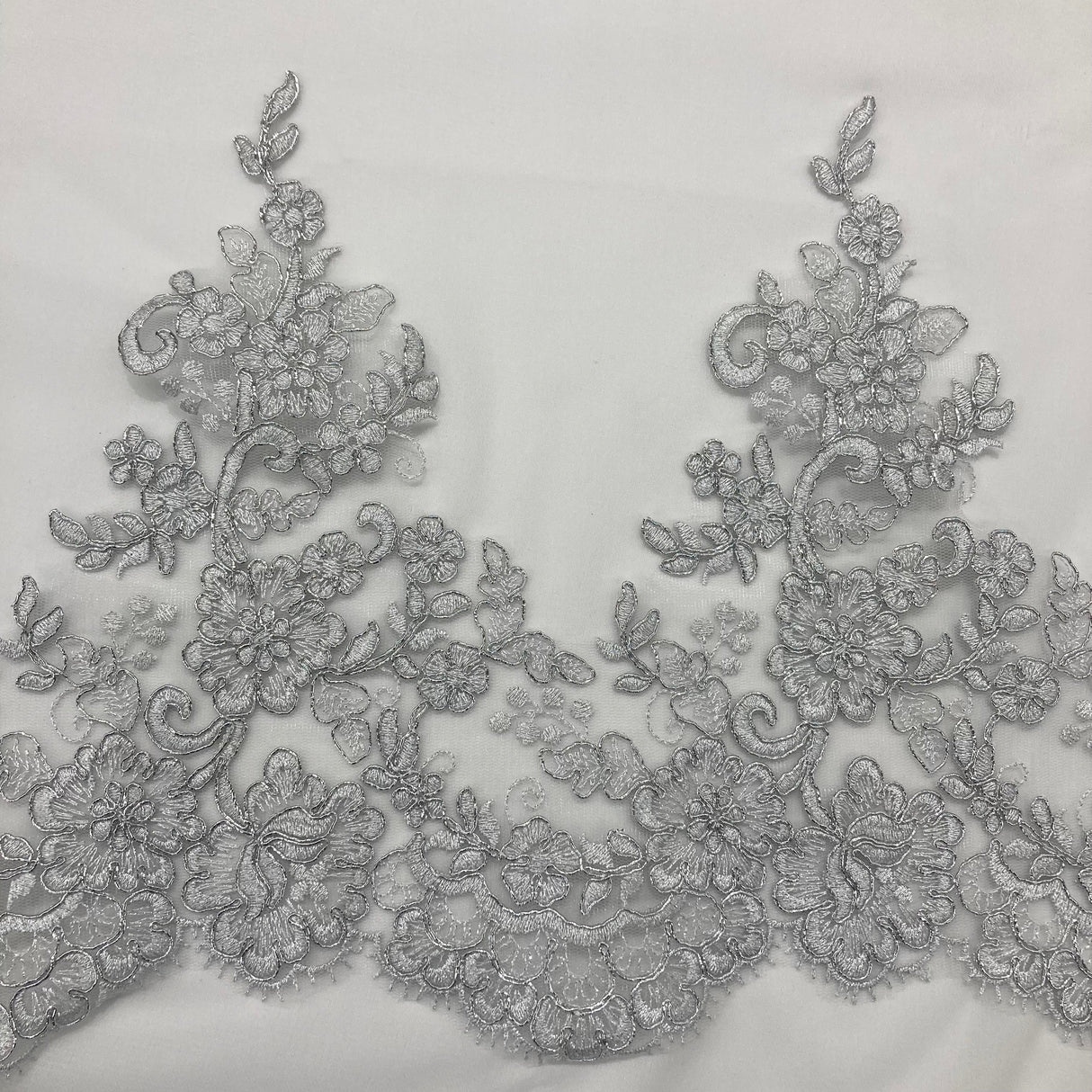 Embroidered Lace Trim Floral Scalloped Edge
