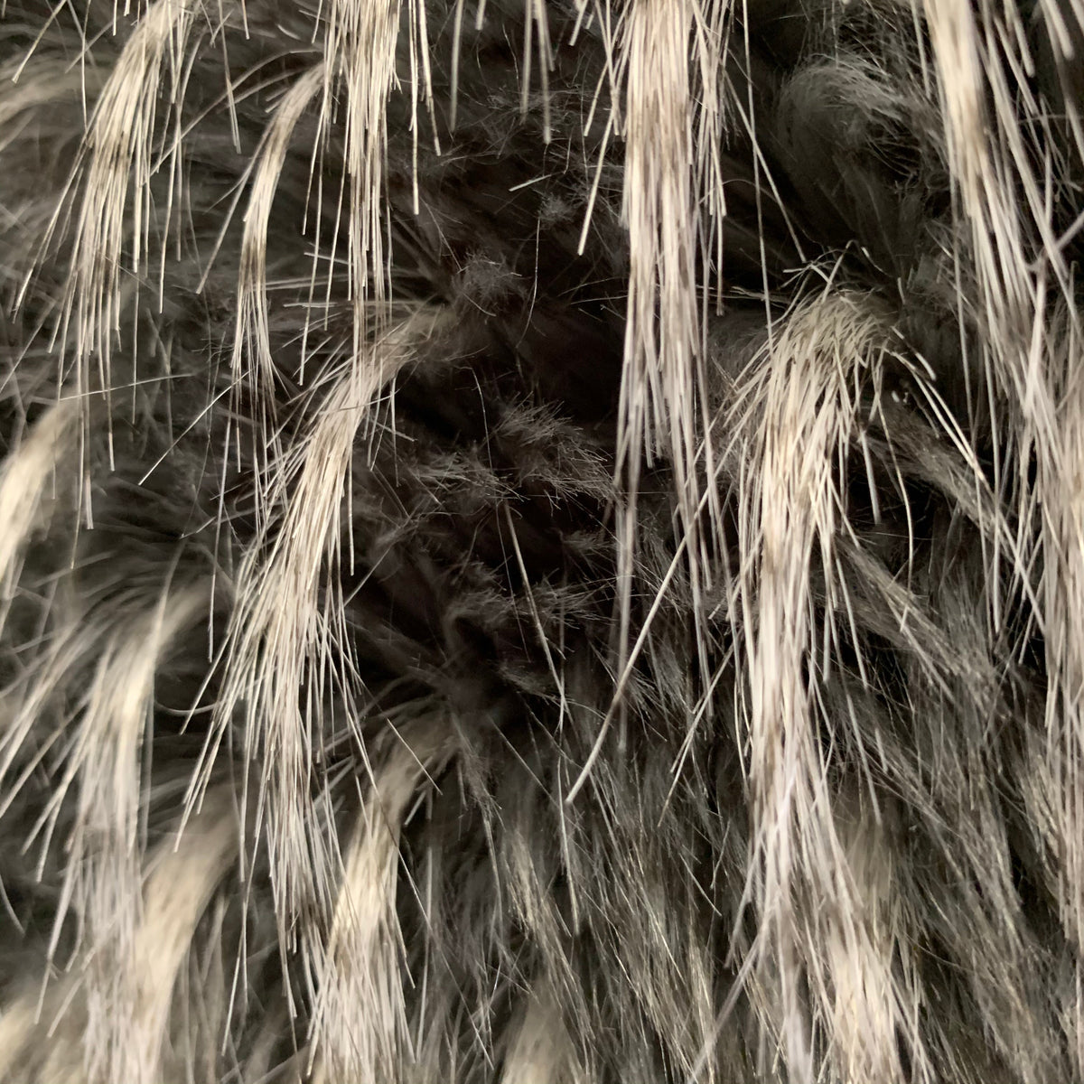 Timeless Modern Luxury Feathers Faux Fur Soft Area Rug for Enhanced Living Spaces