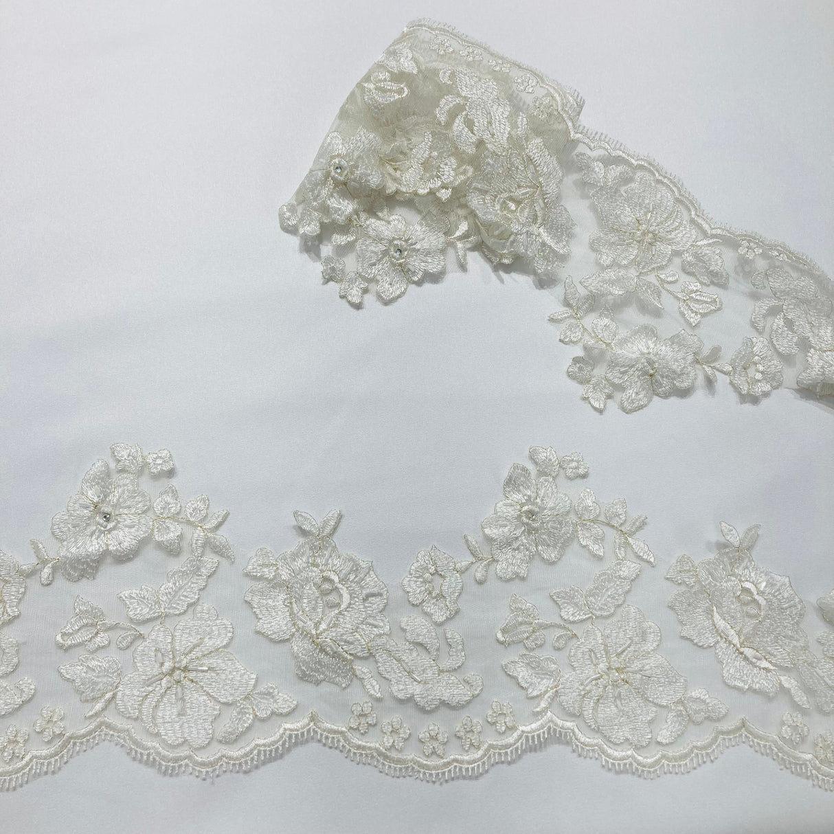 Beaded Floral Lace Trimming